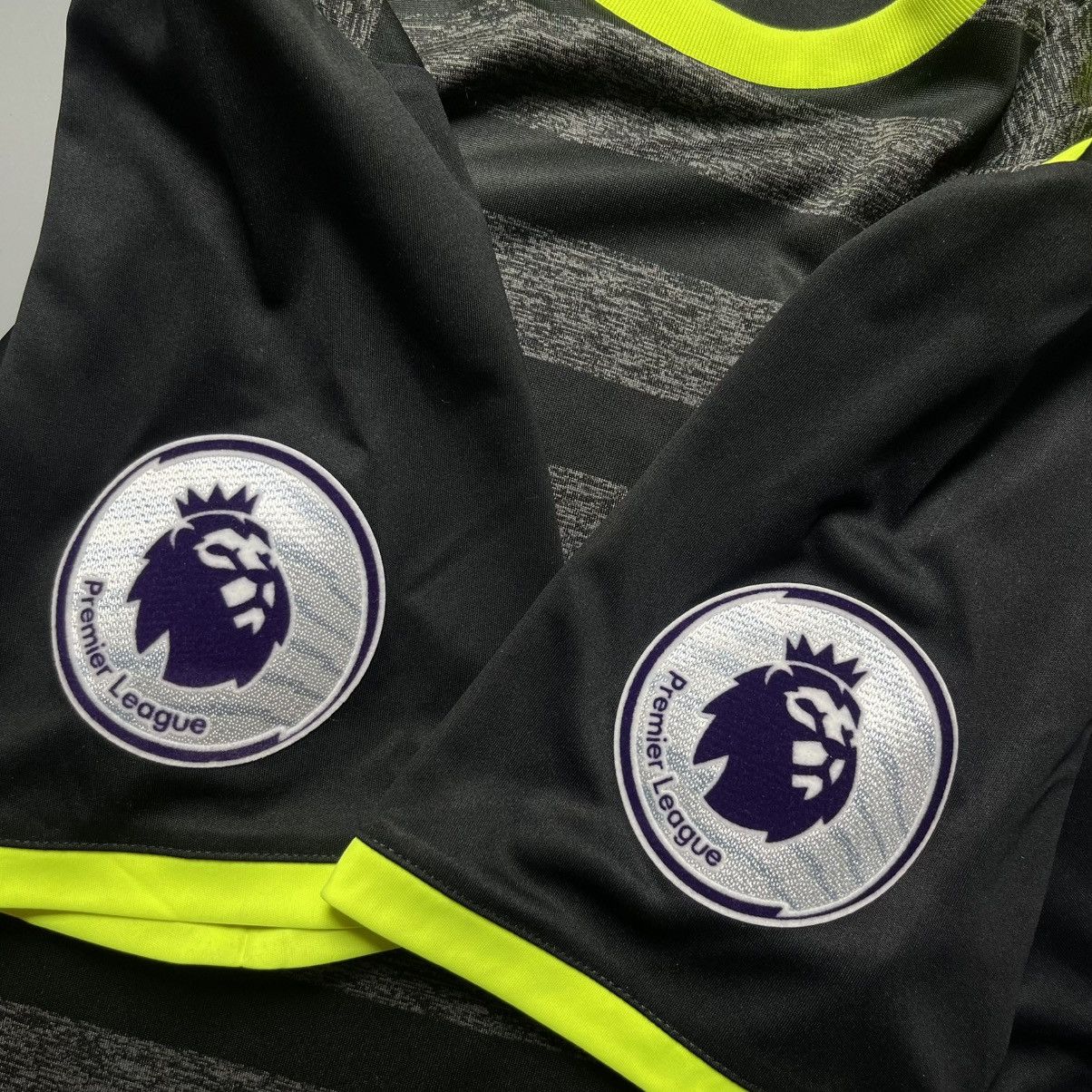 Adidas CHELSEA ADIDAS 2016/2017 FOOTBALL AWAY JERSEY #10 HAZARD Size US M / EU 48-50 / 2 - 9 Thumbnail
