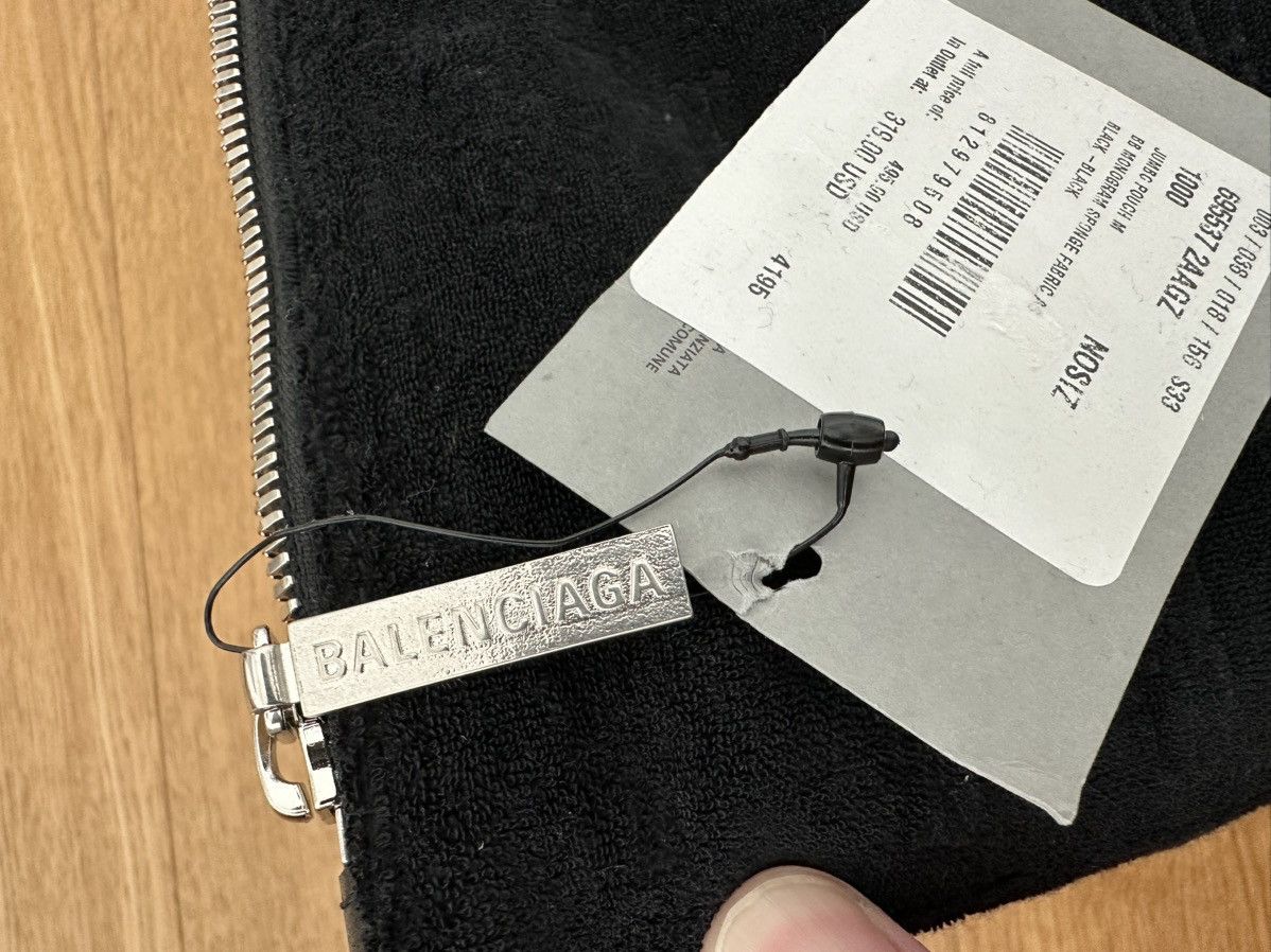 Balenciaga WOMEN'S JUMBO MEDIUM POUCH BB MONOGRAM SPONGE FABRIC Size ONE SIZE - 8 Thumbnail