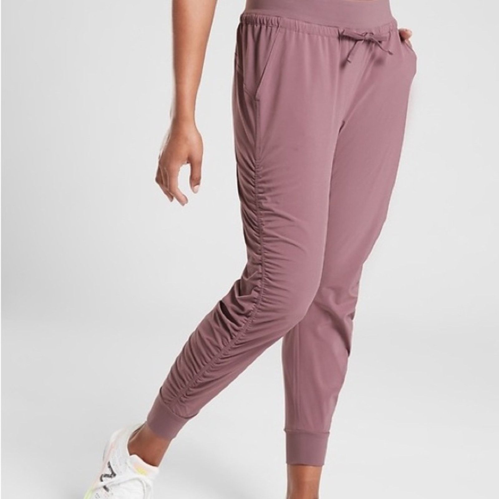 Athleta Athleta Attitude Ruched Jogger Pants Womens 6 VolcanicViolet Size 28" / US 6 / IT 42 - 1 Thumbnail