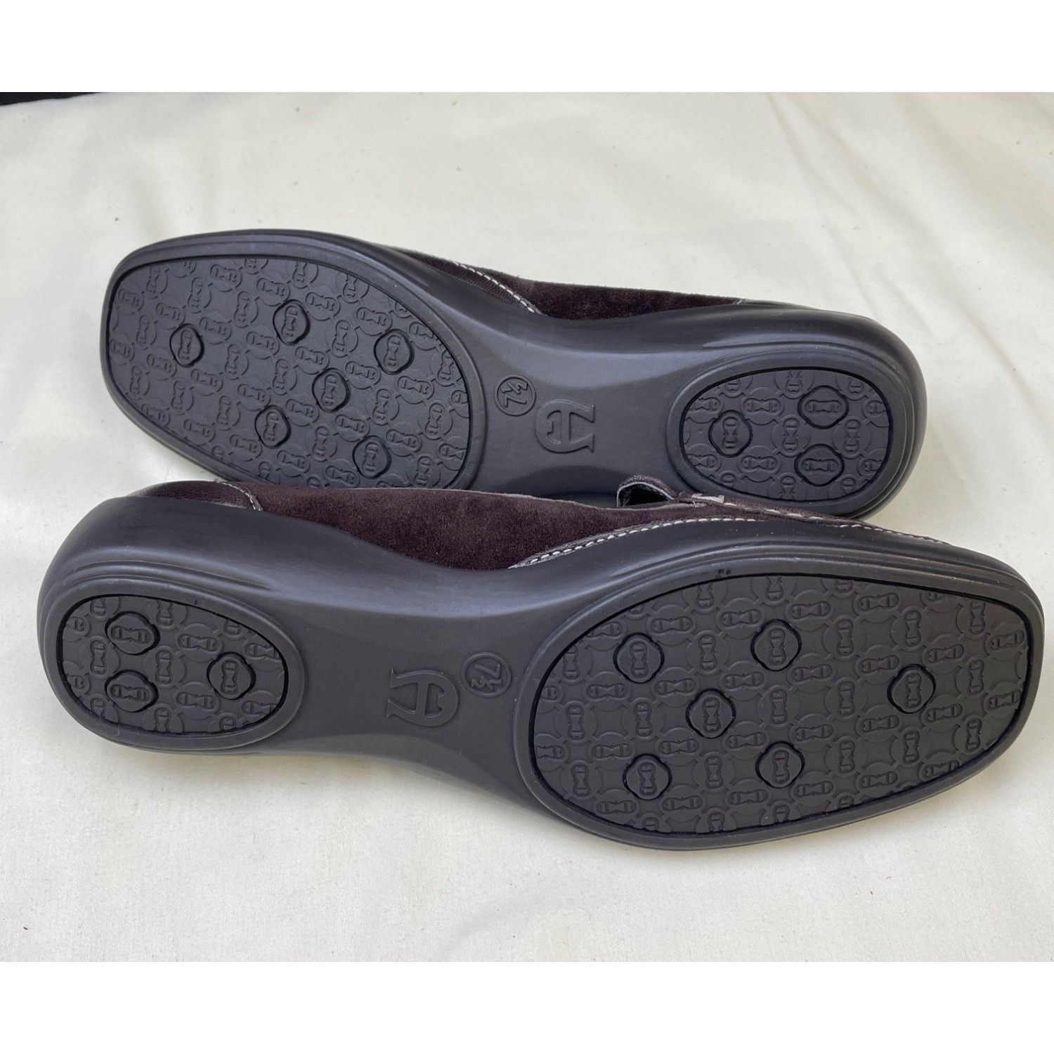 Etienne Aigner Etienne Aigner Women's Brown Suede Leather Loafers/ Shoes Si Size US 7.5 / IT 37.5 - 7 Thumbnail