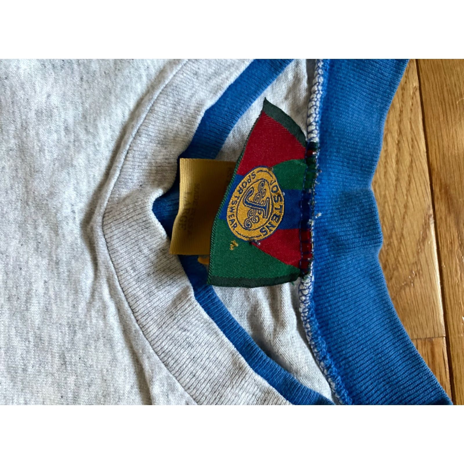 MLB VTG Chicago Cubs National League Striped Shirt 1990s 1993 USA Made Jostens Adult Large Gray MLB Graphic Tee Size US L / EU 52-54 / 3 - 4 Thumbnail