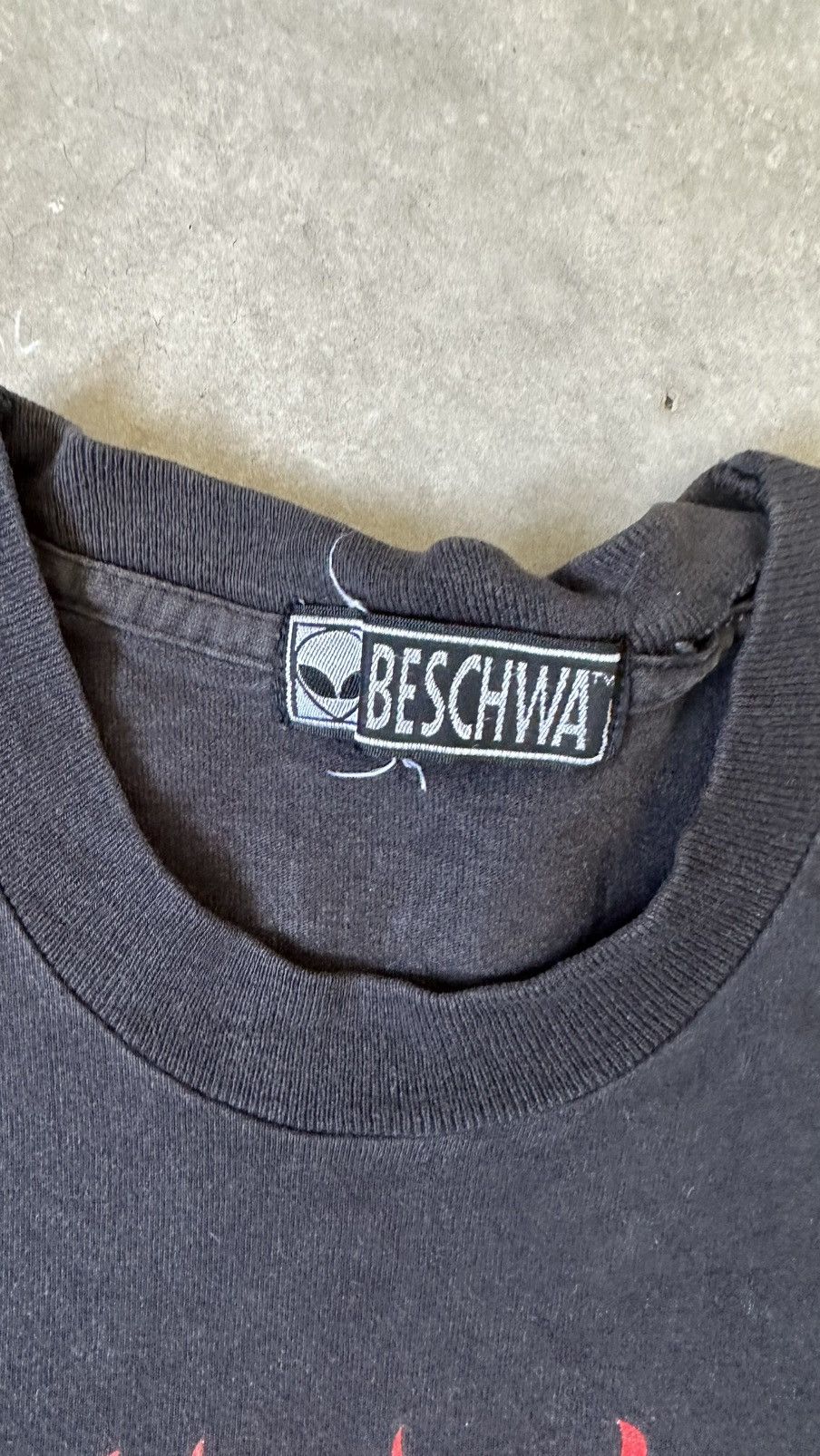 Vintage VINTAGE 90S BESCHWA ALIEN WORKSHOP SKATE TEE Size US M / EU 48-50 / 2 - 4 Thumbnail