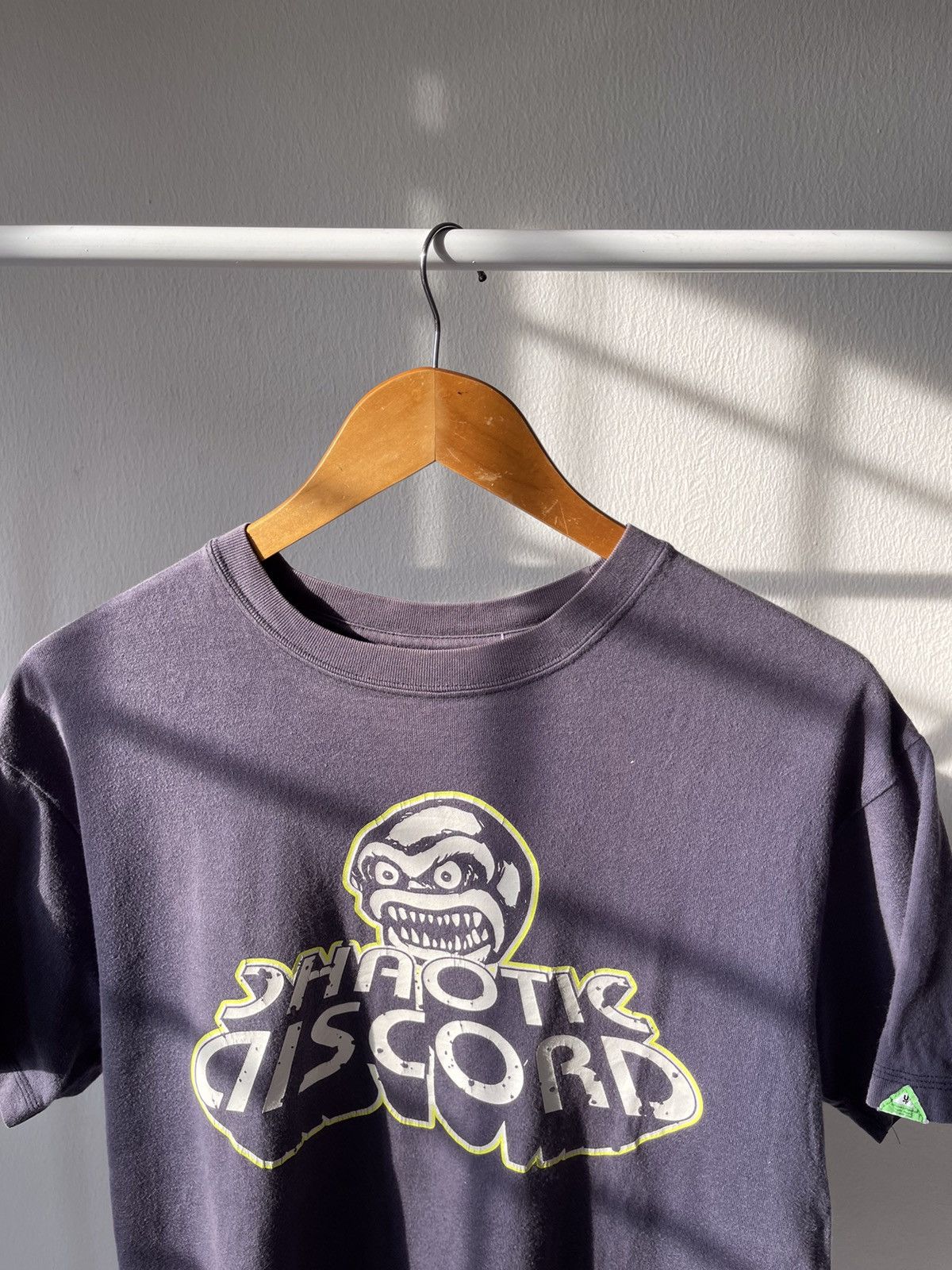 Jun Takahashi × Undercover 2001 Undercover Chaotic Discord ‘Monster’ Faded Tee Size US M / EU 48-50 / 2 - 4 Thumbnail