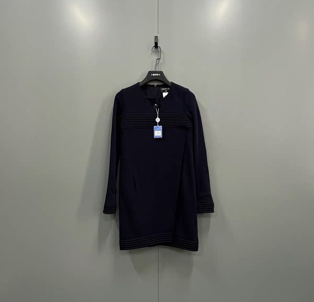 Chanel CHANEL navy blue dress J41 Size XS / US 0-2 / IT 36-38 - 1 Thumbnail