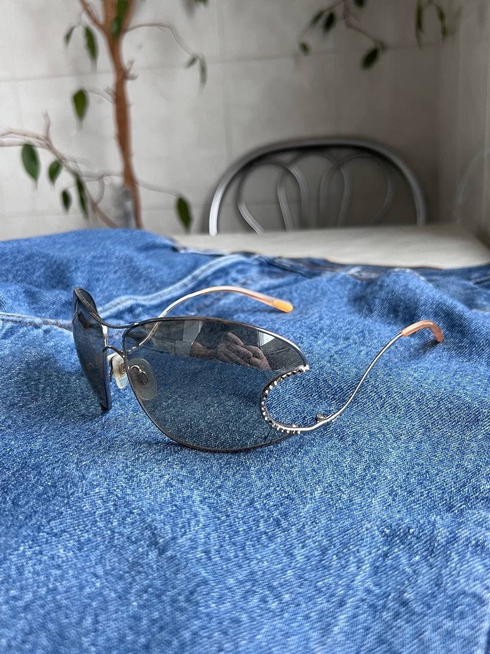 Designer × Vintage Celine Dion Futuristic Frame Vintage Sunglasses Eyewear's 00 Size ONE SIZE - 7 Thumbnail