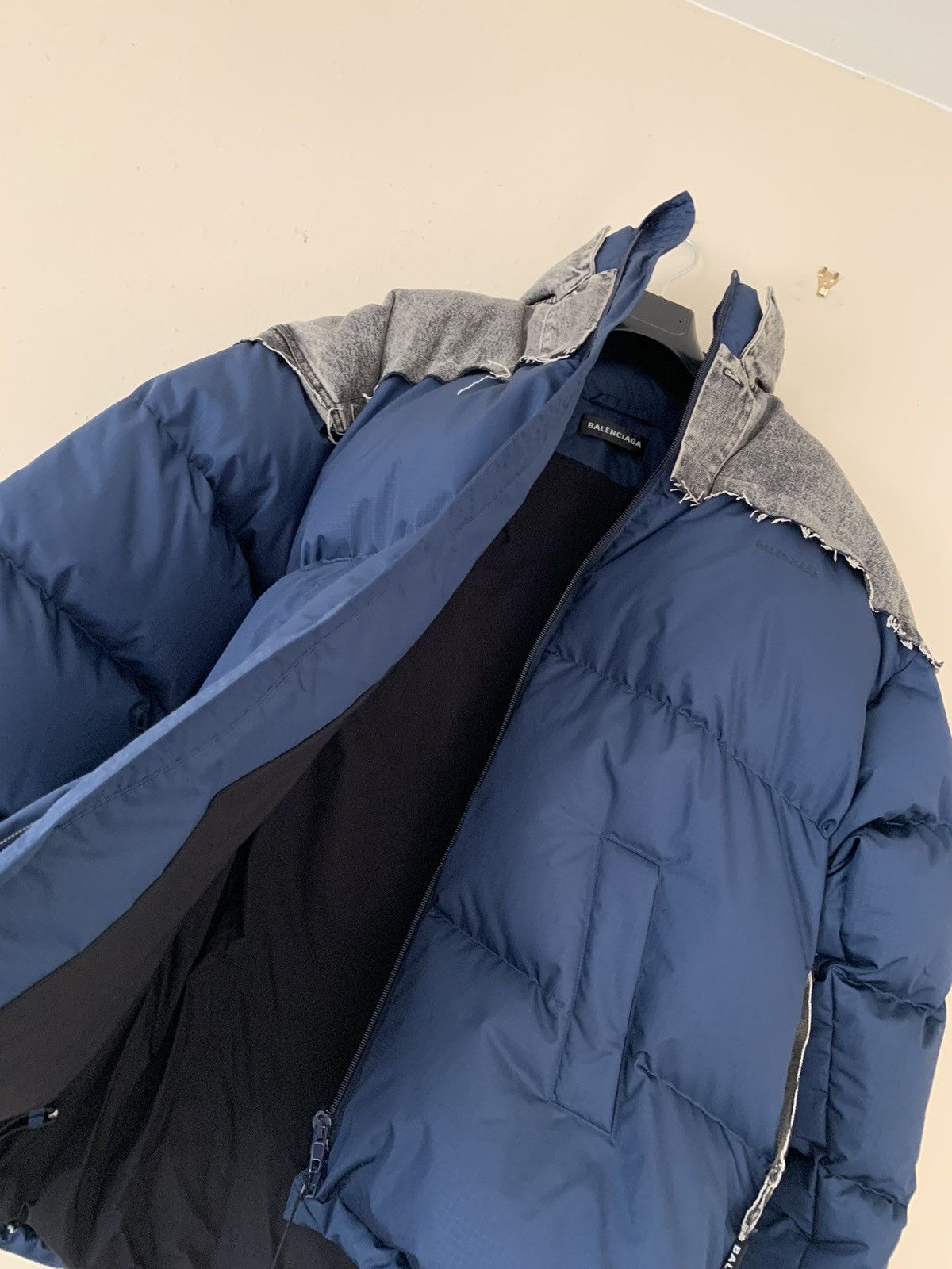 Balenciaga Balenciaga Men's Denim Patch Down Jacket Size US S / EU 44-46 / 1 - 5 Thumbnail
