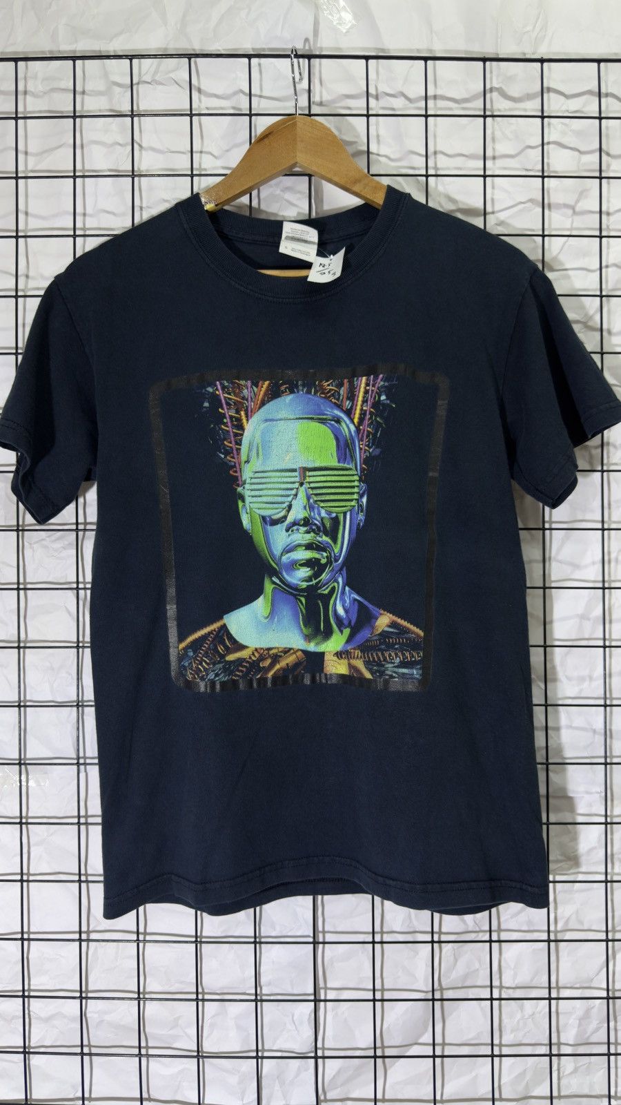 Kanye West Vintage 00's kanye west glow in the dark tour tee shirt Size US S / EU 44-46 / 1 - 1 Thumbnail