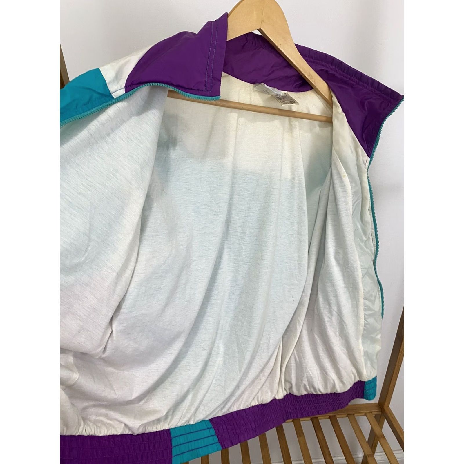 Nike VTG Nike 80s Windbreaker Jacket Full Zip Swoosh Bold Colorful Hornets L Mens Size US L / EU 52-54 / 3 - 5 Thumbnail