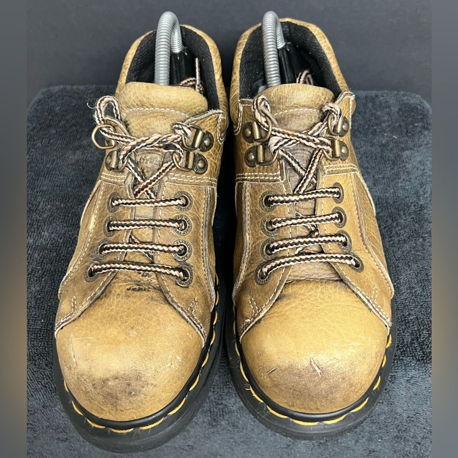 Dr. Martens VTG Dr Martens Shoes Womens 8 UK 6 England Oxford Chunky Lug Size US 8 / IT 38 - 6 Thumbnail