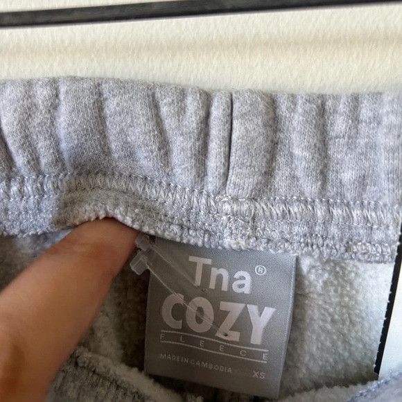 TNA TNA Cozy Fleece Grey Shorts Size 25" / US 0 / IT 36 - 3 Thumbnail