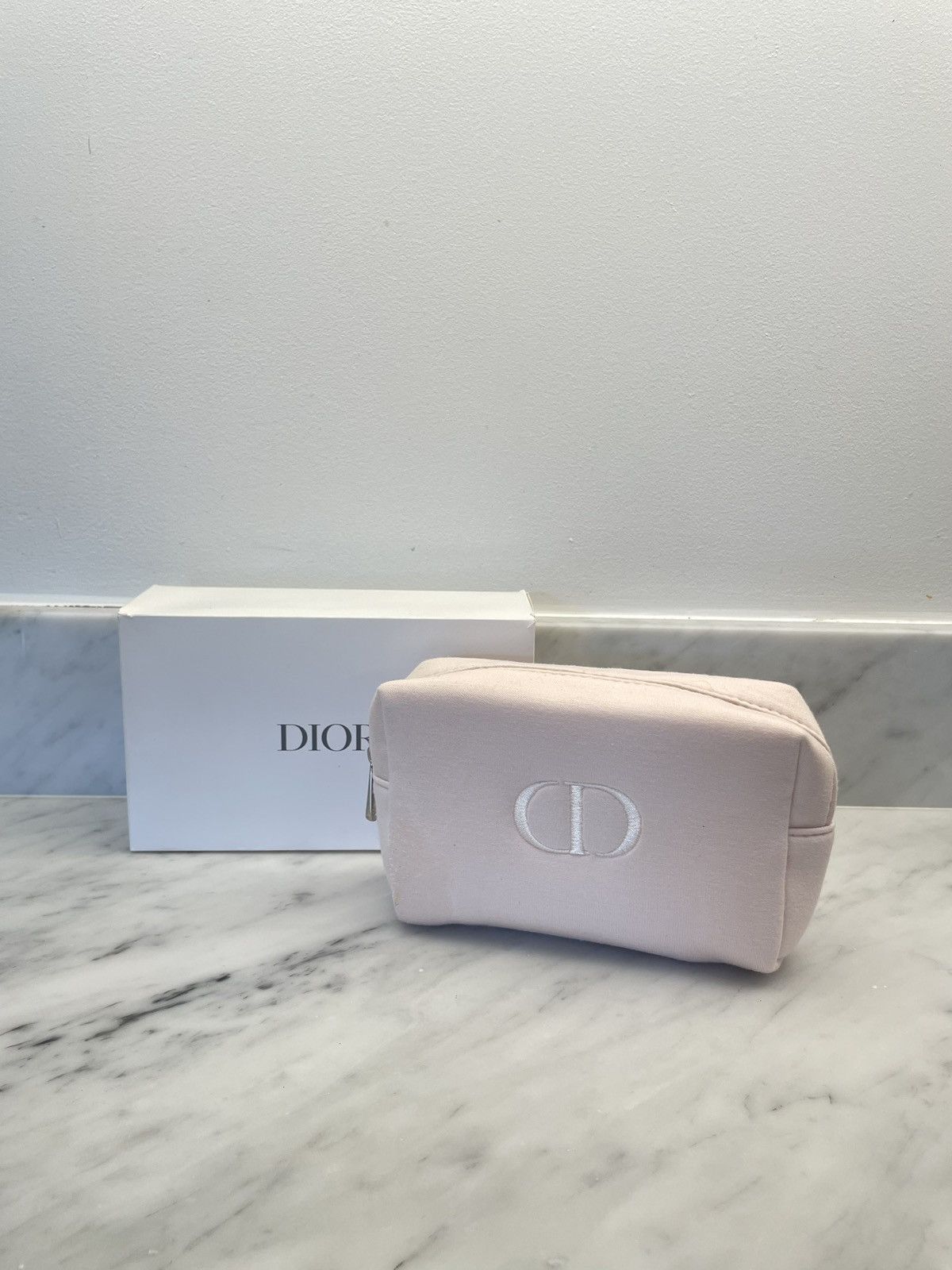 Dior Soft Dior cosmetic bag pouch with logo and original box Size ONE SIZE - 3 Thumbnail