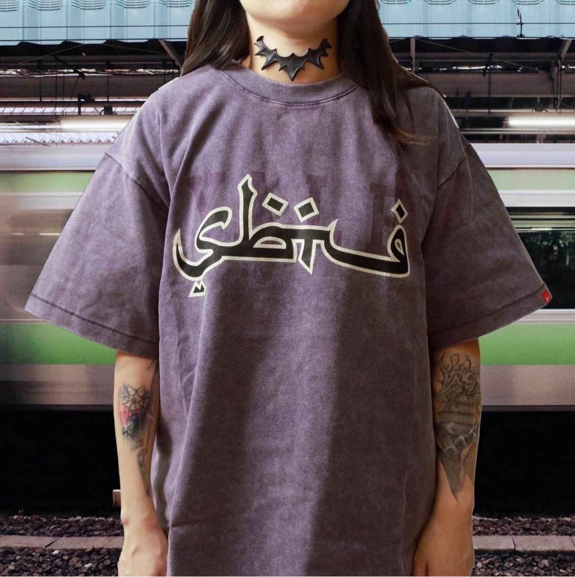 SBTG SBTG SURPLUS WiDE BOXY CROPPED SiNGLE STiTCH YALE TEE Size US L / EU 52-54 / 3 - 25 Thumbnail