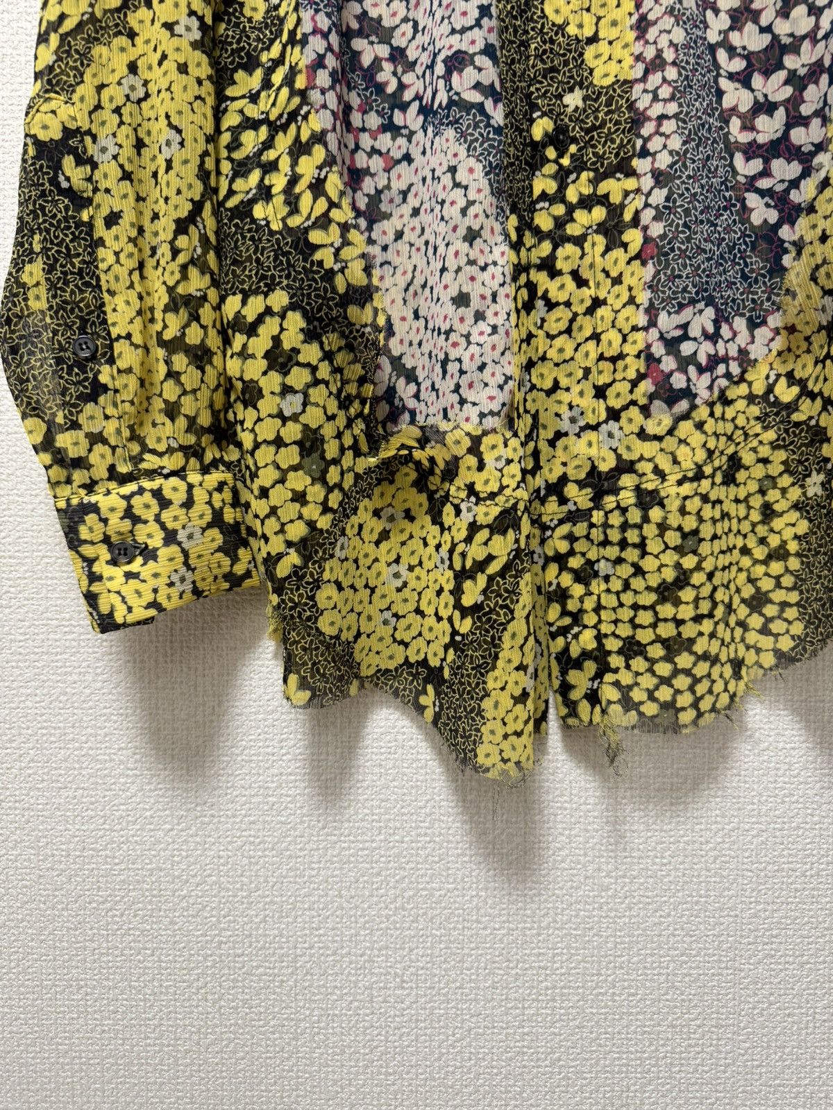 Edward Cuming Edward Cuming SS24 Floral Patchwork Sheer Shirt Size US M / EU 48-50 / 2 - 3 Thumbnail