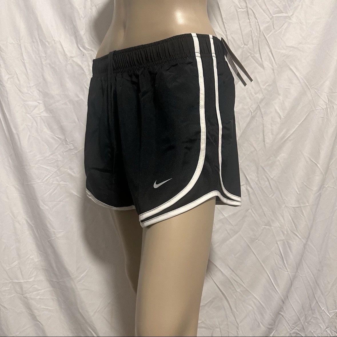Nike Nike Women’s Running Shorts Medium Size 30" / US 8 / IT 44 - 3 Thumbnail