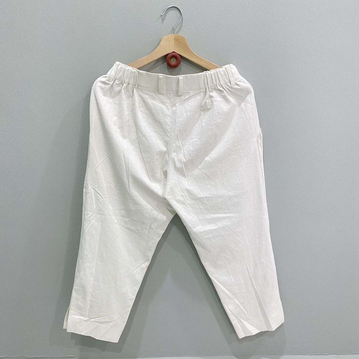 Issey Miyake Issey Miyake Pleated Balloon Leg Tapered Trousers White Size US 28 / EU 44 - 2 Thumbnail