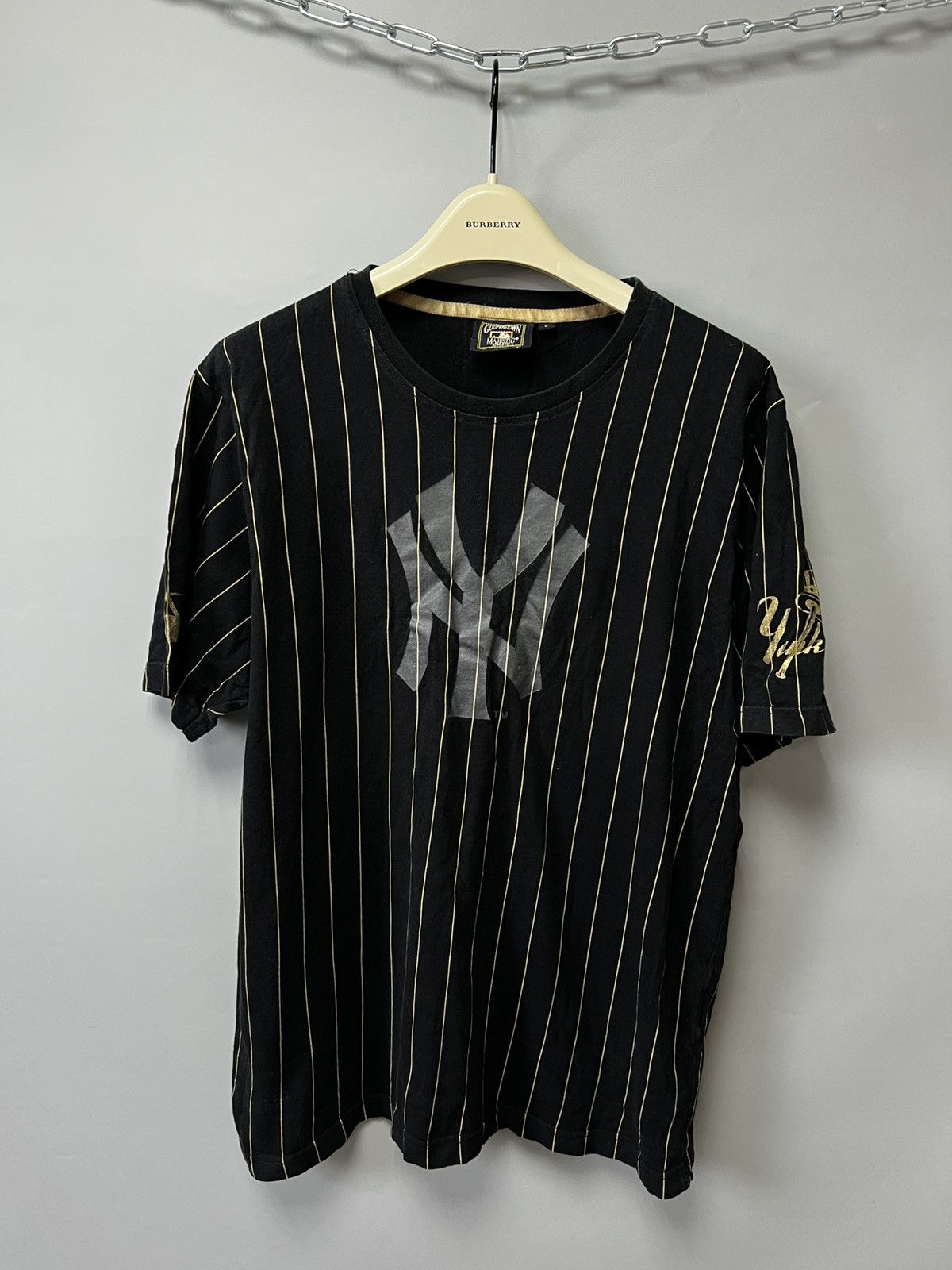 Majestic Vintage Majestic Yankees T-shirt tee Size US L / EU 52-54 / 3 - 1 Thumbnail