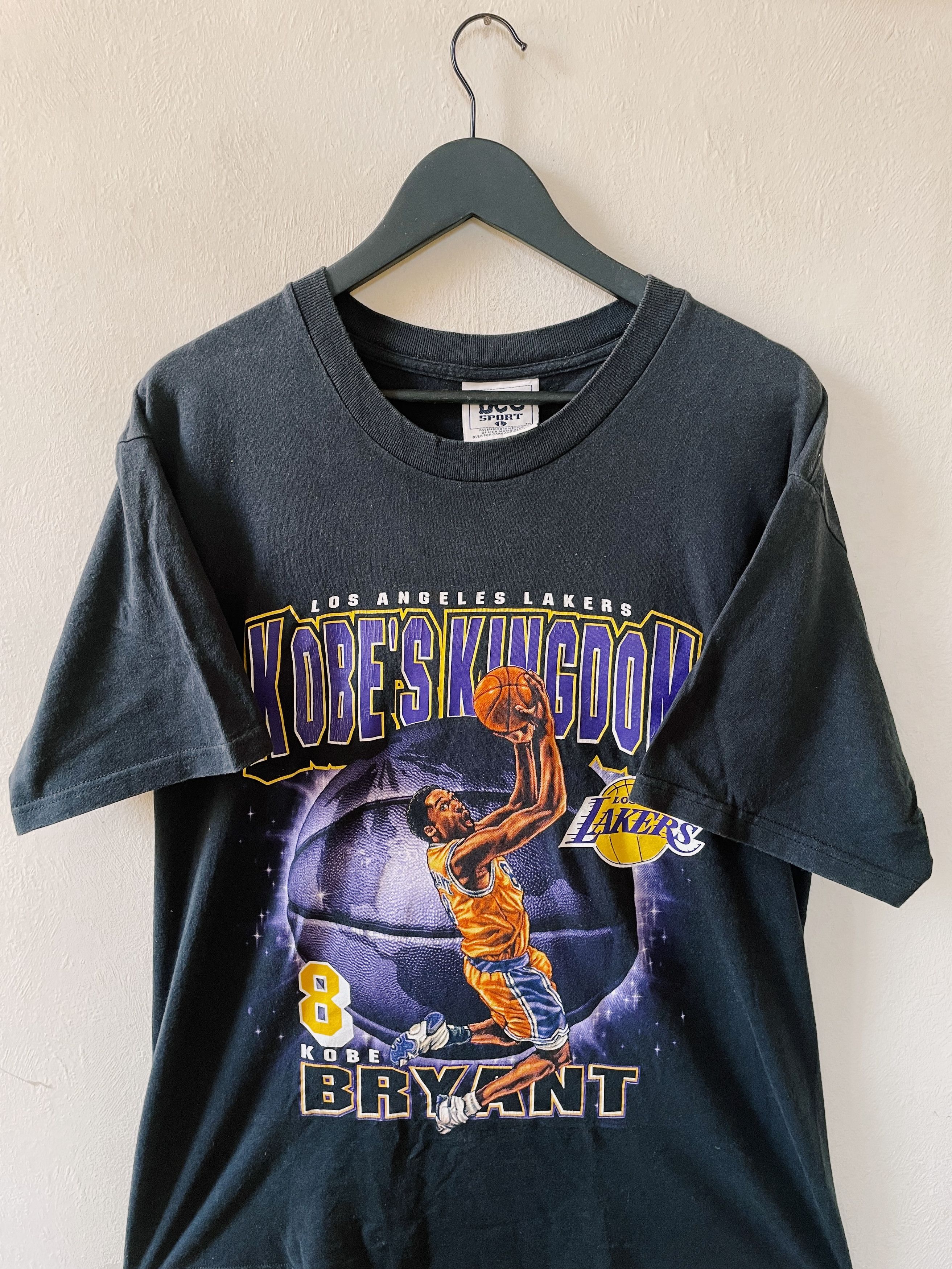 Vintage Vintage 90s Y2K NBA X Nutmeg Kobe Bryant LA Lakers T-shirt Size US L / EU 52-54 / 3 - 1 Thumbnail