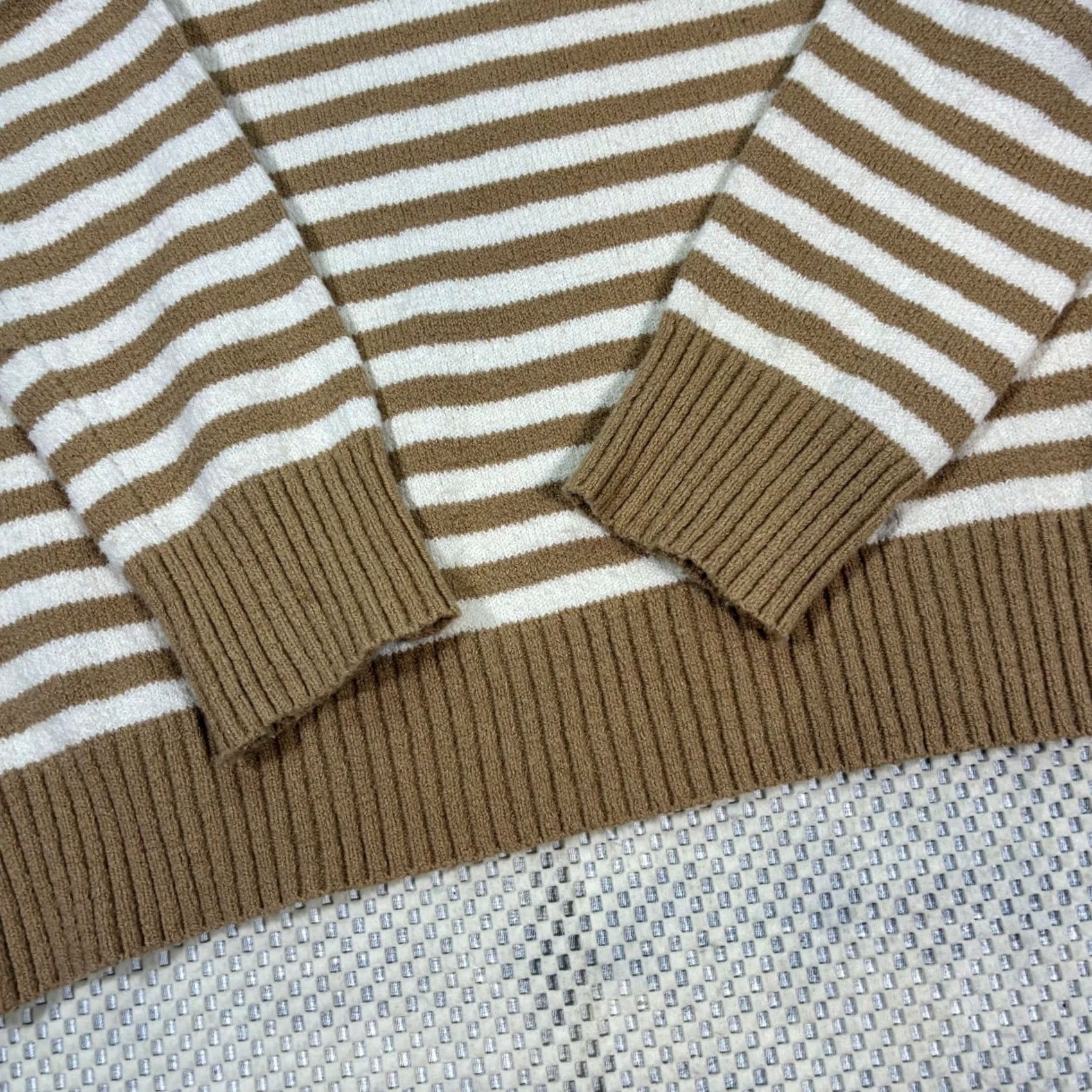 Gap VINTAGE GAP Striped Knit Sweater Beige White Long Sleeve Crewneck Women's S Size S / US 4 / IT 40 - 3 Thumbnail