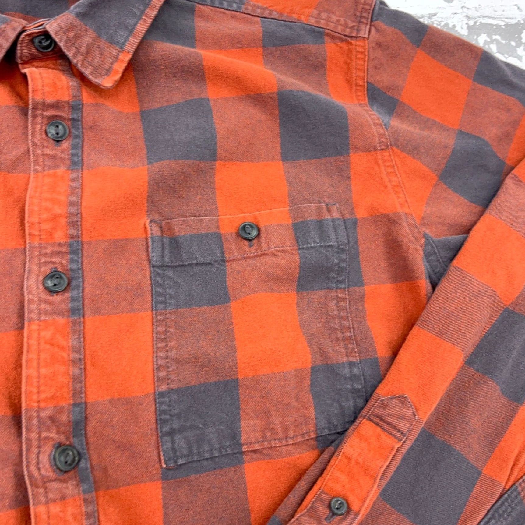 Mountain Hardwear VINTAGE Mountain Hardwear Shirt Men XL Orange Gray Buffalo Plaid Button Up Twill Denim Size US XL / EU 56 / 4 - 4 Thumbnail
