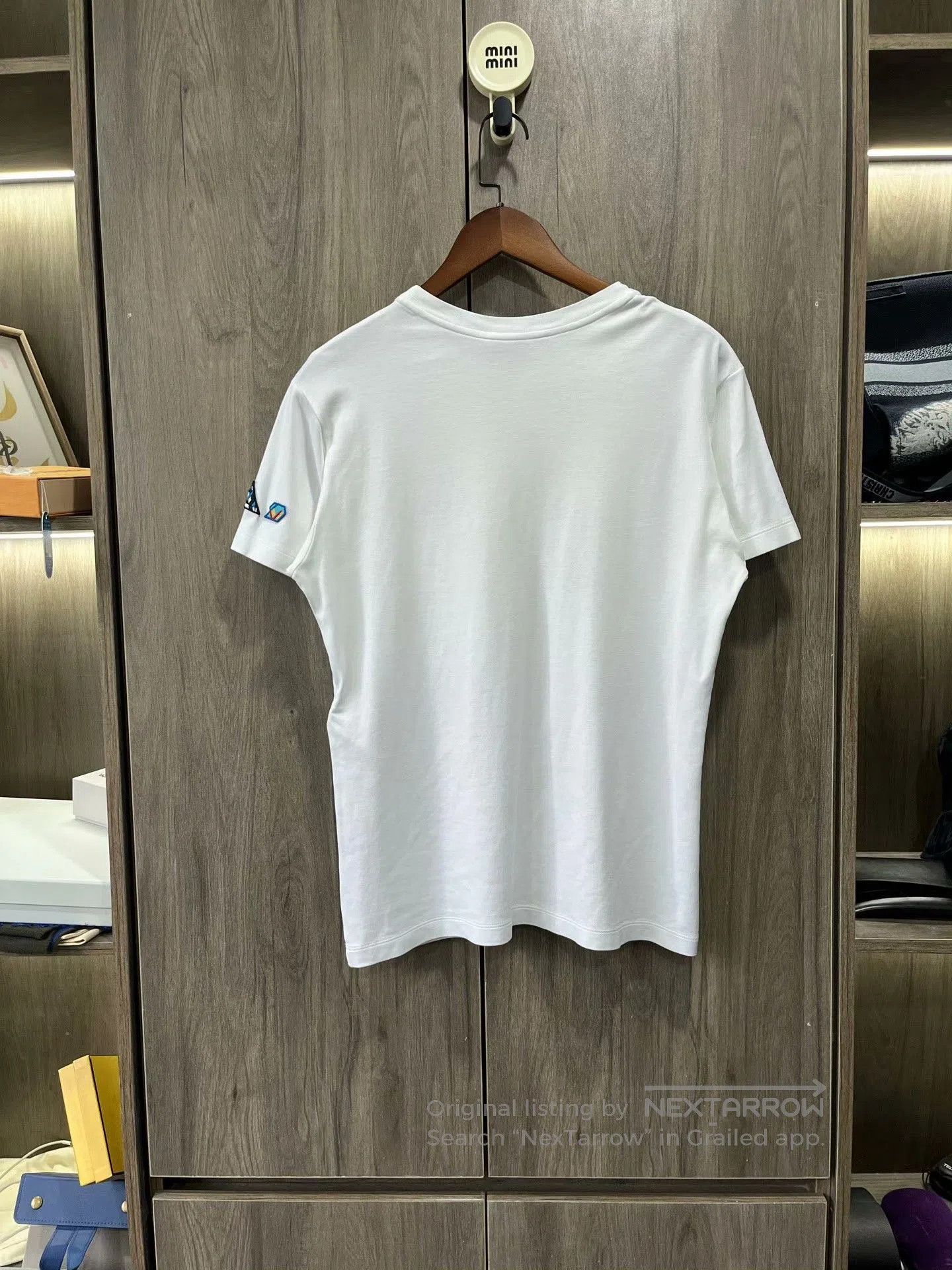 Louis Vuitton Louis Vuitton White Badge Pocket Embroidered Shirt. Size US L / EU 52-54 / 3 - 2 Thumbnail