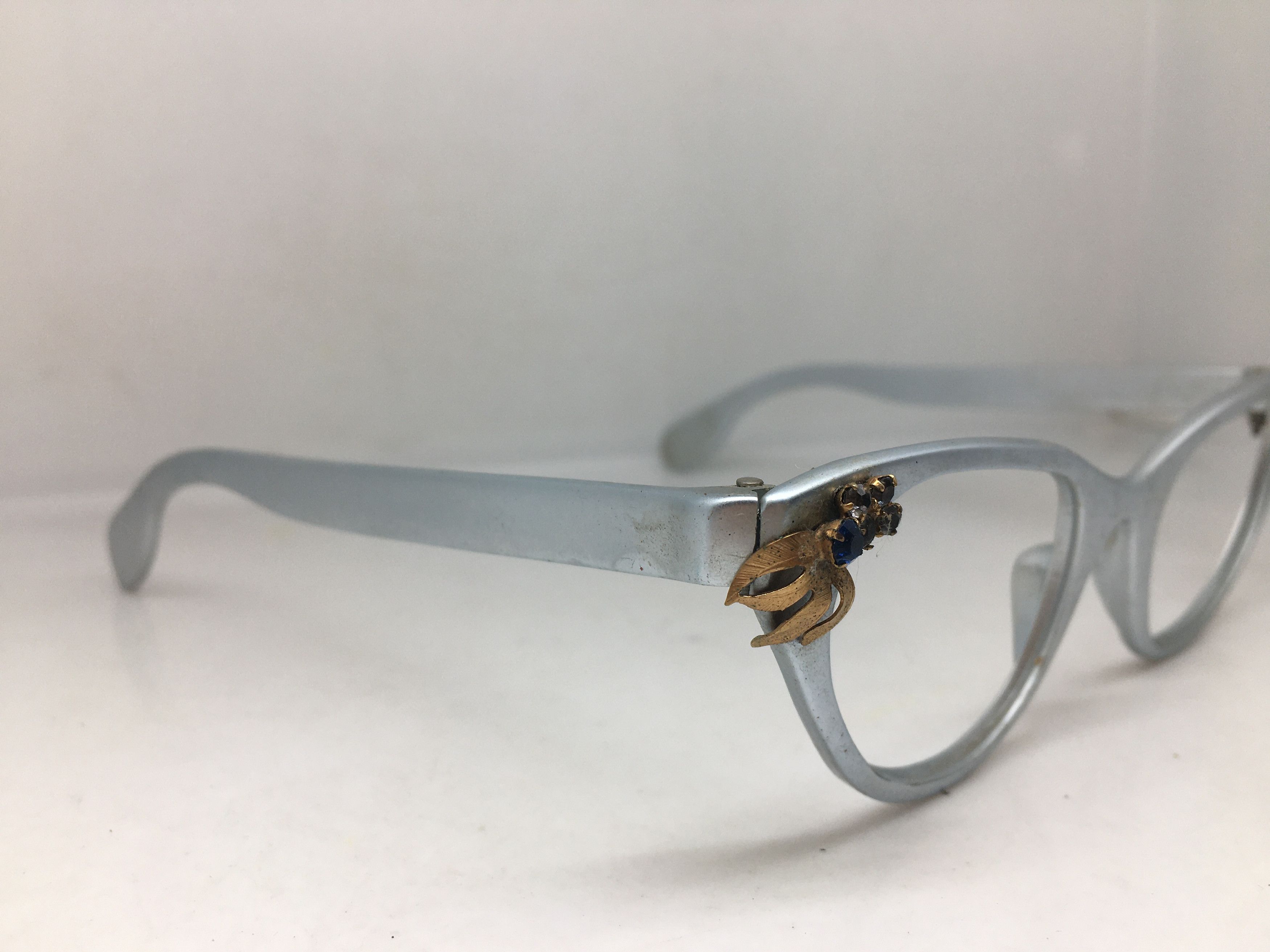 Vintage Vintage 50 AluminiumTura Cateye Diva Girls Eyeglasses Size ONE SIZE - 2 Thumbnail
