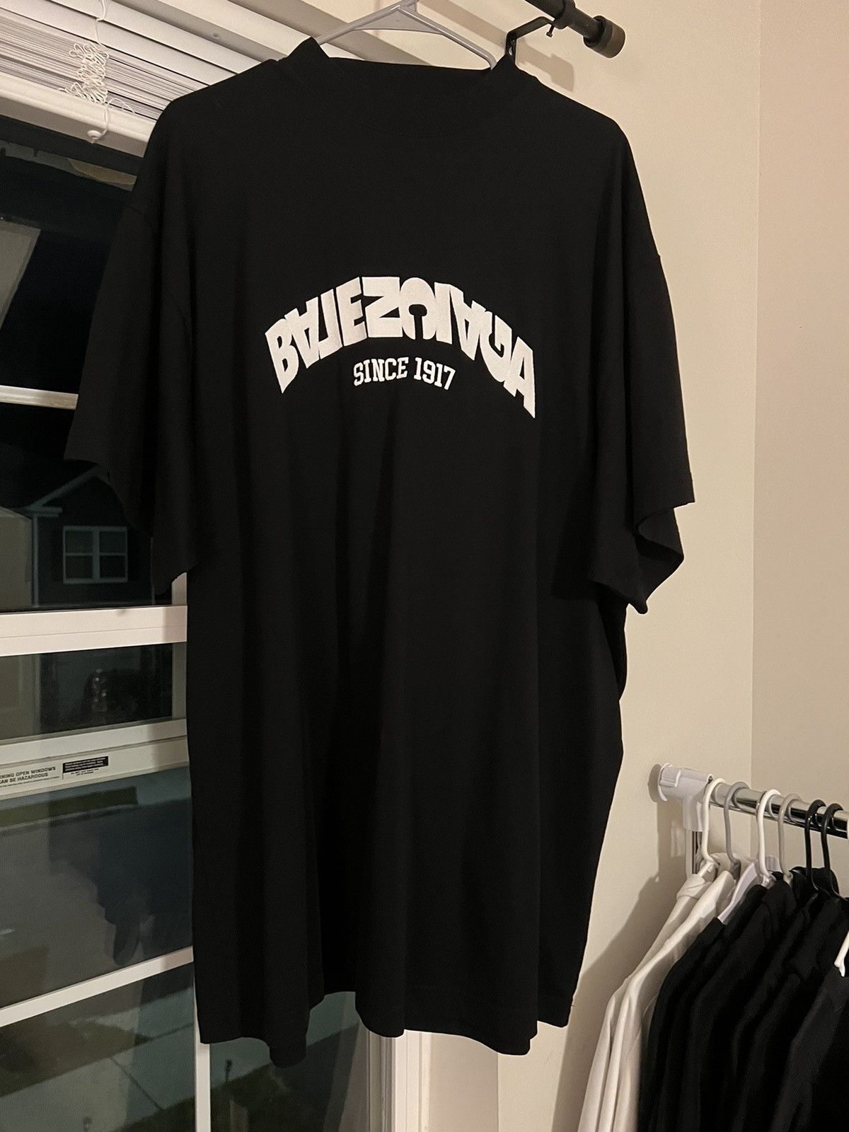 Balenciaga Balenciaga Reverse Lettering Logo T Shirt Large/Oversized Size US L / EU 52-54 / 3 - 1 Thumbnail