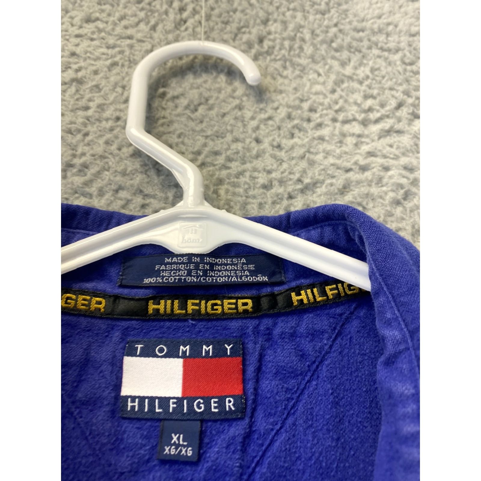 Tommy Hilfiger VINTAGE Tommy Hilfiger Men’s Shirt XL Casual Long Sleeve Cotton Royal Blue 90s Pockets Size US XL / EU 56 / 4 - 5 Thumbnail