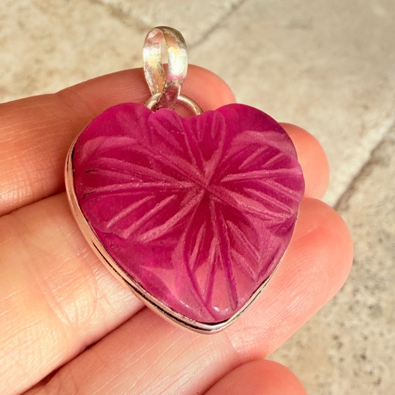 The Unbranded Brand Carved Ruby Heart Clover Pendant 925 Silver Overlay Size ONE SIZE - 6 Thumbnail