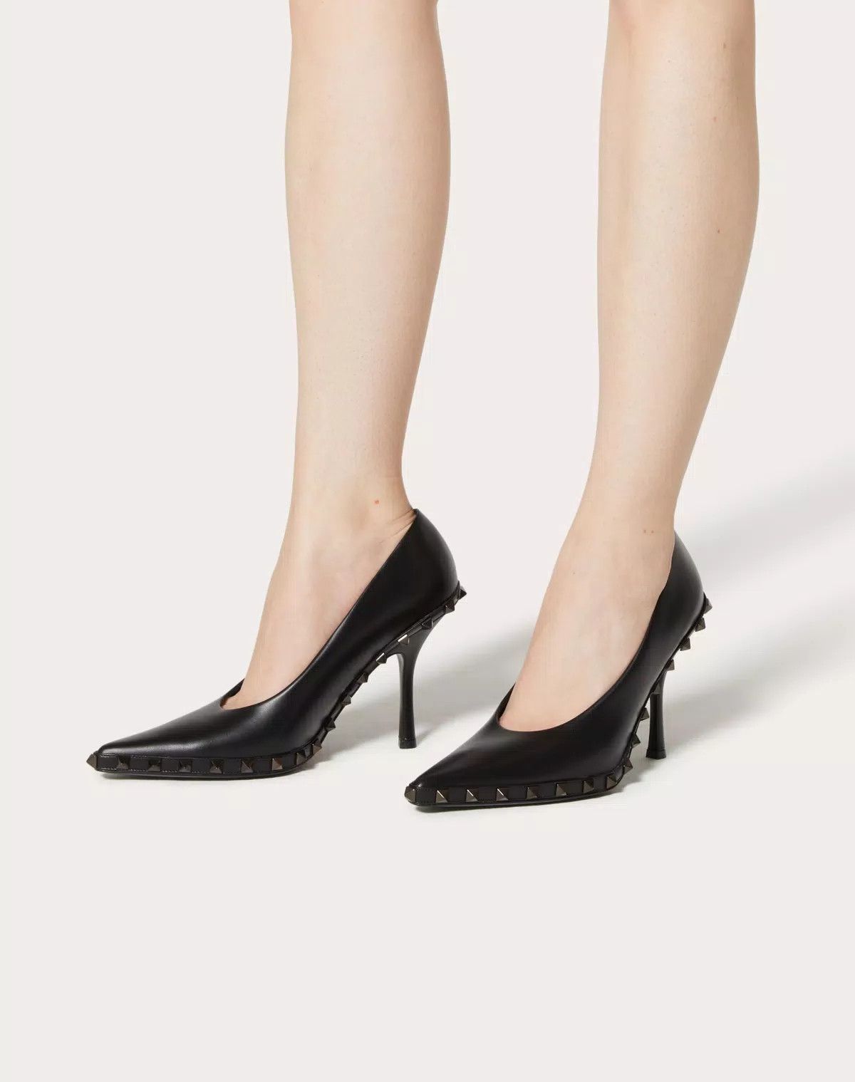 Valentino o1s1wg111125 Rockstud Pumps Calfskin Tone-on-tone Studs Size US 9.5 / IT 39.5 - 6 Thumbnail