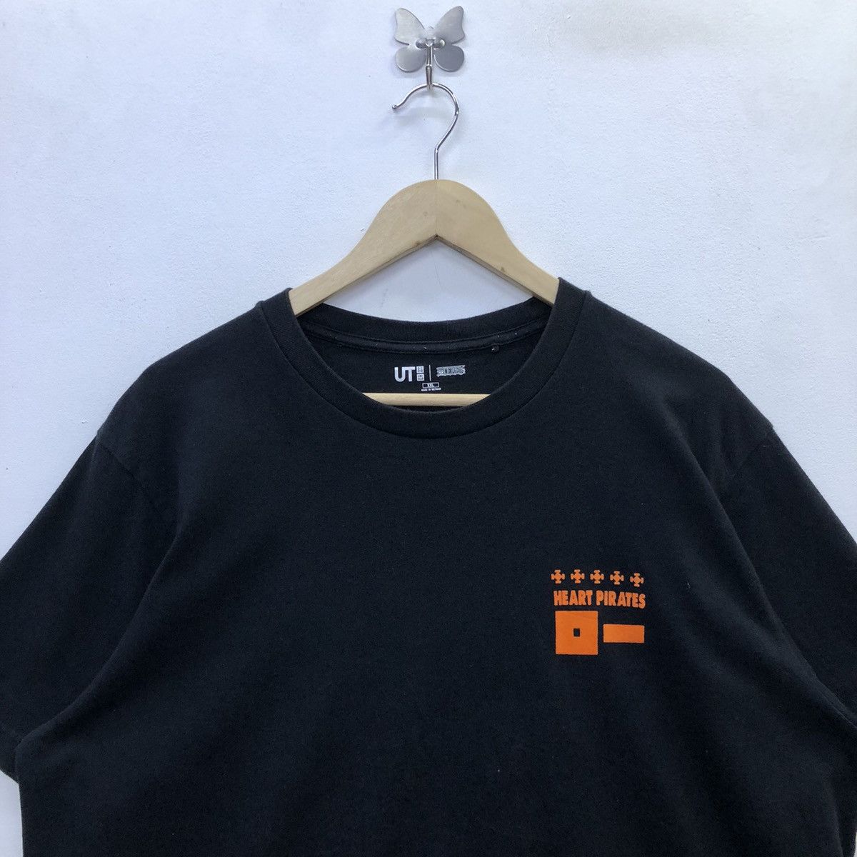 Anime Uniqlo X One Piece Trafalgar D Water Law Anime Tshirt Size US XXL / EU 58 / 5 - 4 Thumbnail