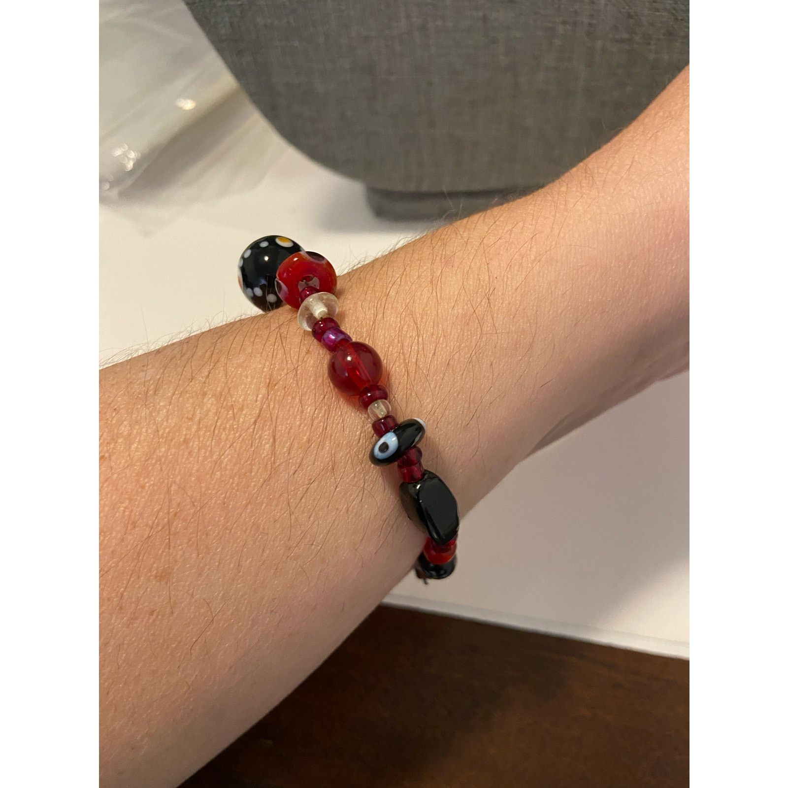 Handmade Blue and red Glass bead eye bracelet Size ONE SIZE - 2 Thumbnail