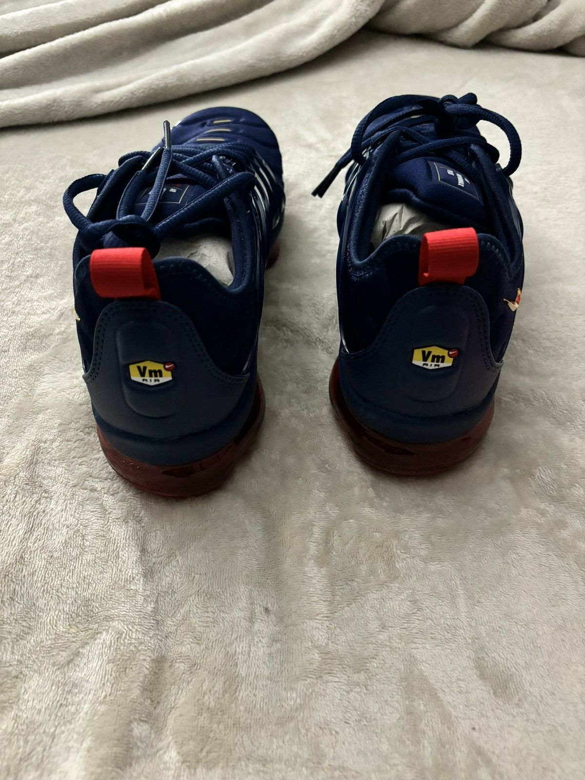 Nike NIKE VAPORMAX PLUS OLYMPIC Size US 8.5 / EU 41-42 - 4 Thumbnail