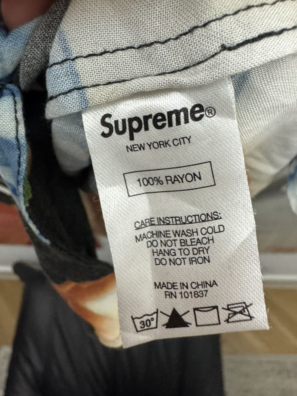 Supreme SS15 Supreme Legs Heels Rayon Button Up Shirt Streetwear Size US XL / EU 56 / 4 - 5 Thumbnail
