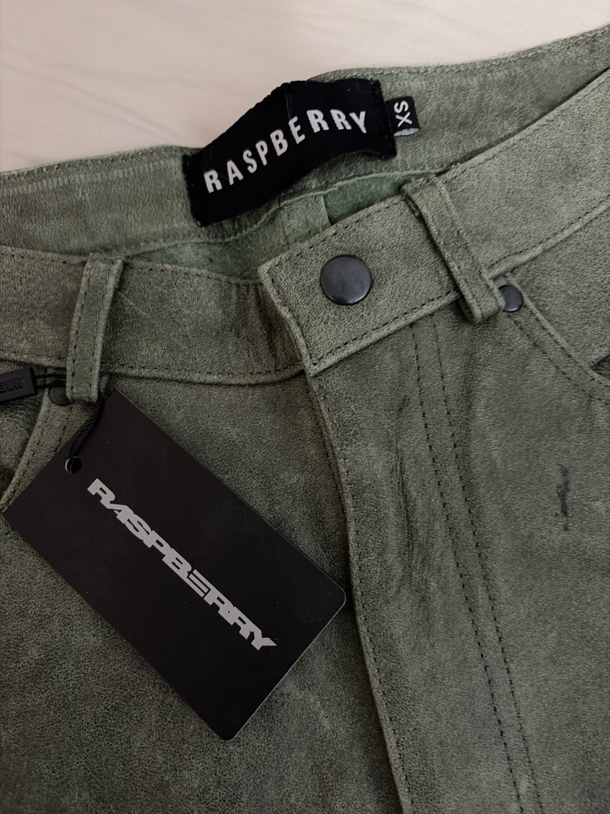 The GV Gallery Raspberry Hills Army Green Shorts Size US 28 / EU 44 - 3 Thumbnail