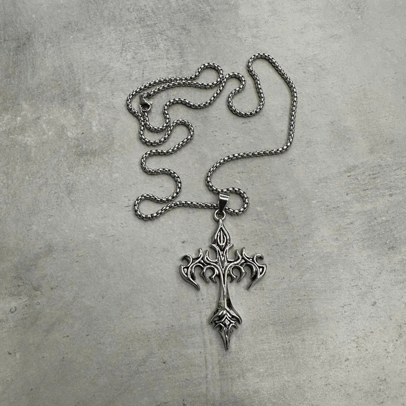 Vintage Y2k Gothic Cross Necklace Chain in Stainless Steel Vintage Size ONE SIZE - 5 Thumbnail