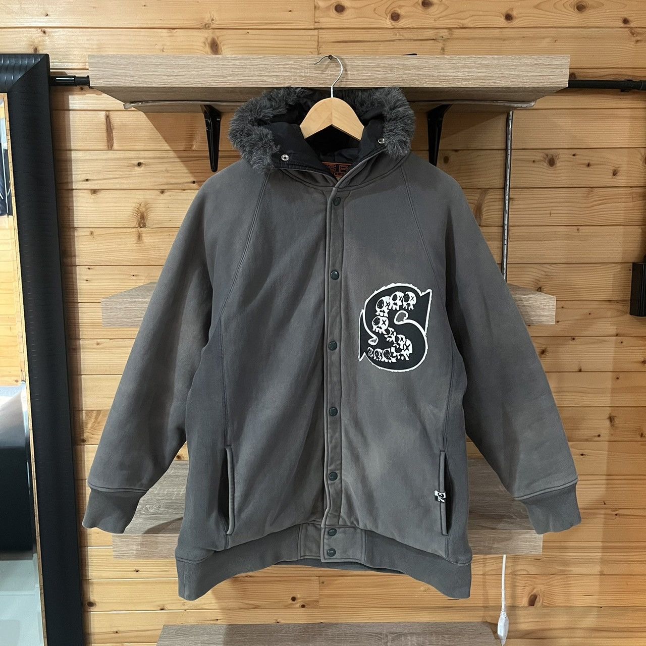 If Six Was Nine × Le Grande Bleu (L.G.B.) Seven Three R x Medallion Skulls S logo Fur Jacket Hooded Size US M / EU 48-50 / 2 - 2 Thumbnail