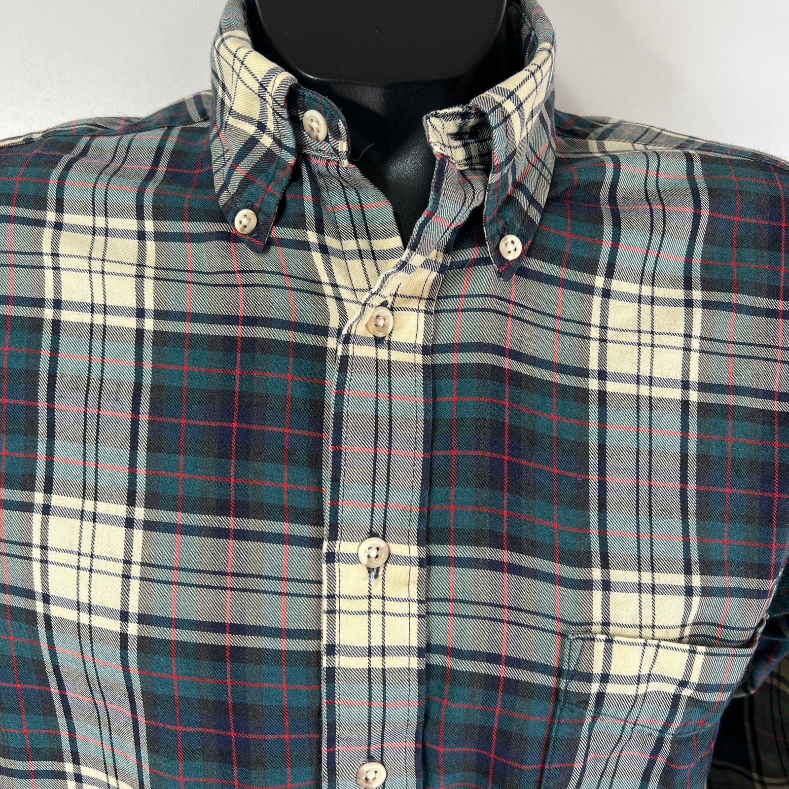 L.L. Bean Vintage LL Bean Plaid Button Down Shirt Mens White Green Size US M / EU 48-50 / 2 - 2 Thumbnail