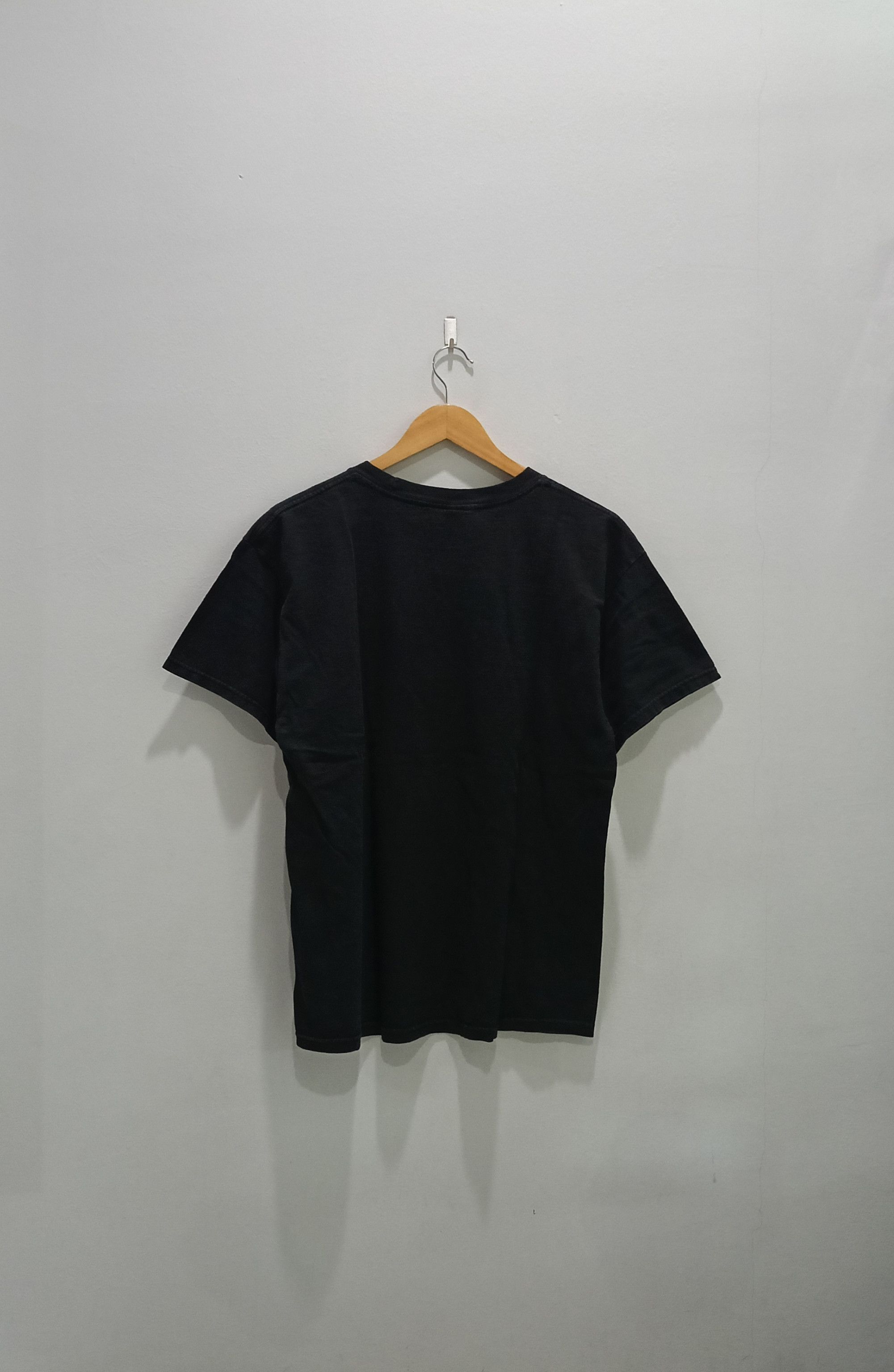 Famous Stars And Straps TSHIRT : FAMOUS STAR AND STRAPS Size US L / EU 52-54 / 3 - 2 Thumbnail
