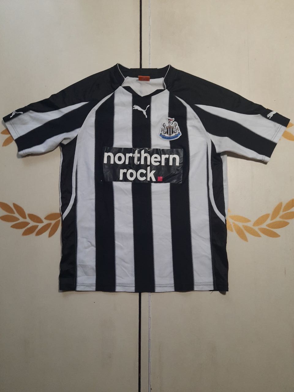 Puma Puma Newcastle United Home Jersey 2010-2011 Size US M / EU 48-50 / 2 - 1 Thumbnail