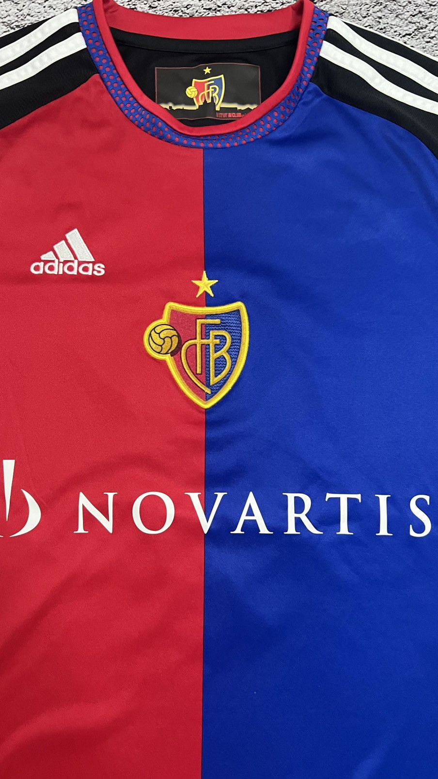 Adidas × Vintage FC Basel Switzerland Birkir Bjarnason adidas vintage jersey Size US M / EU 48-50 / 2 - 5 Thumbnail