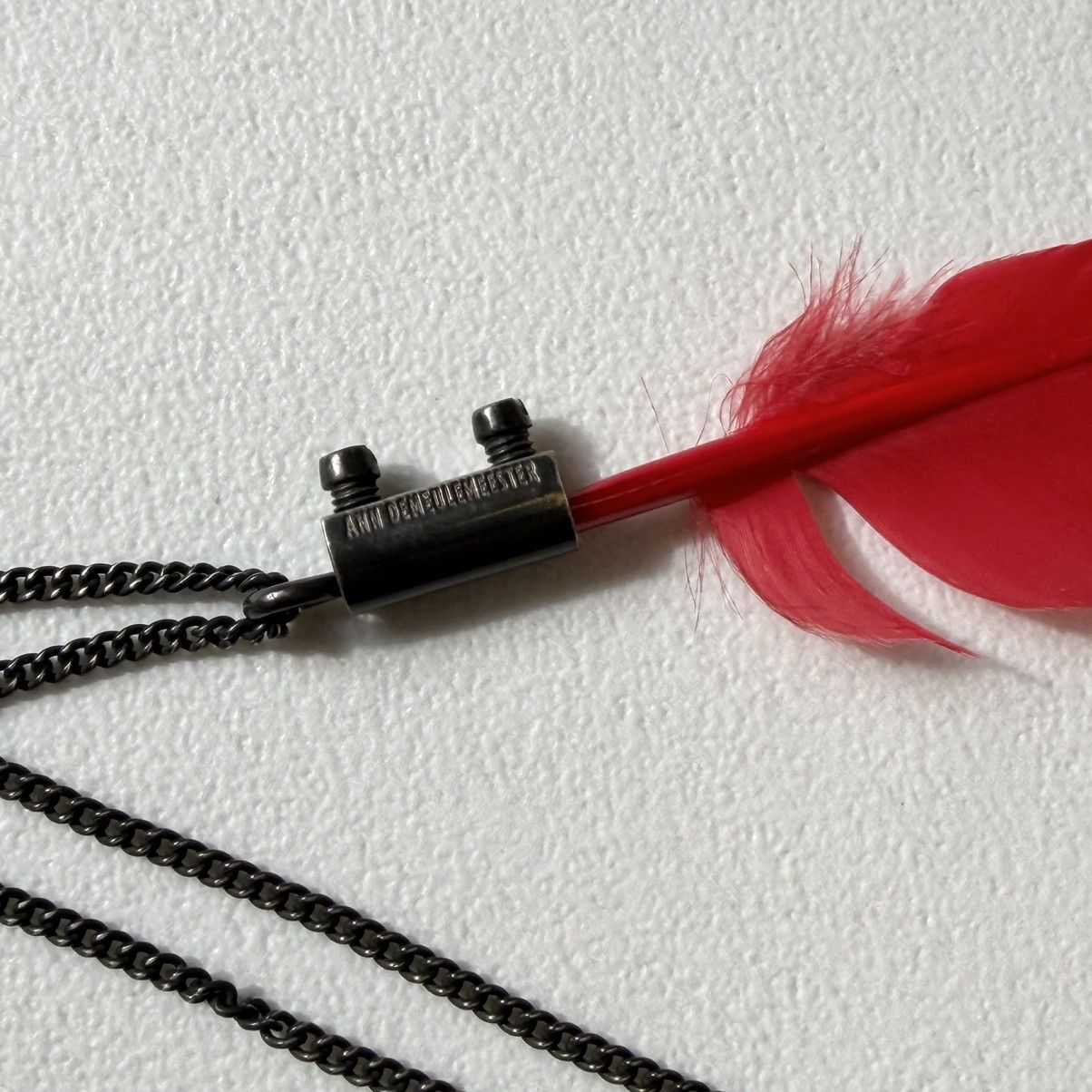 Ann Demeulemeester Late 2000s ‘Red Feather’ Chain Necklace Size ONE SIZE - 8 Thumbnail