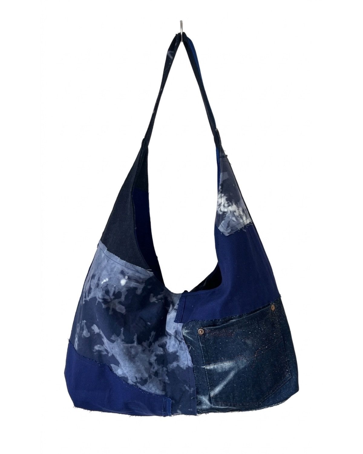 Handmade Handcrafted oversized messenger bag made from reworked denim Size ONE SIZE - 1 Thumbnail