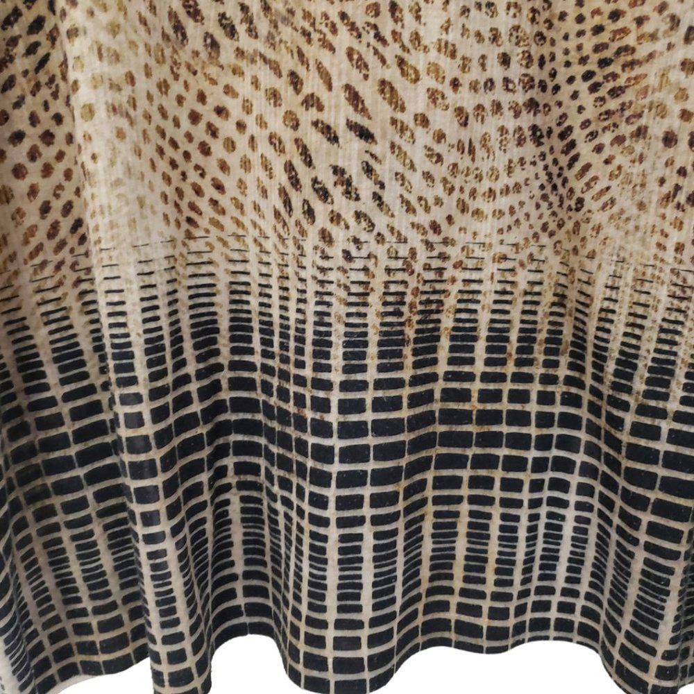 Chicos CT1183 Chicos Animal Print V-neck Blouse with Crystals 4/XXL Size XXL / US 16-18 / IT 52-54 - 4 Thumbnail