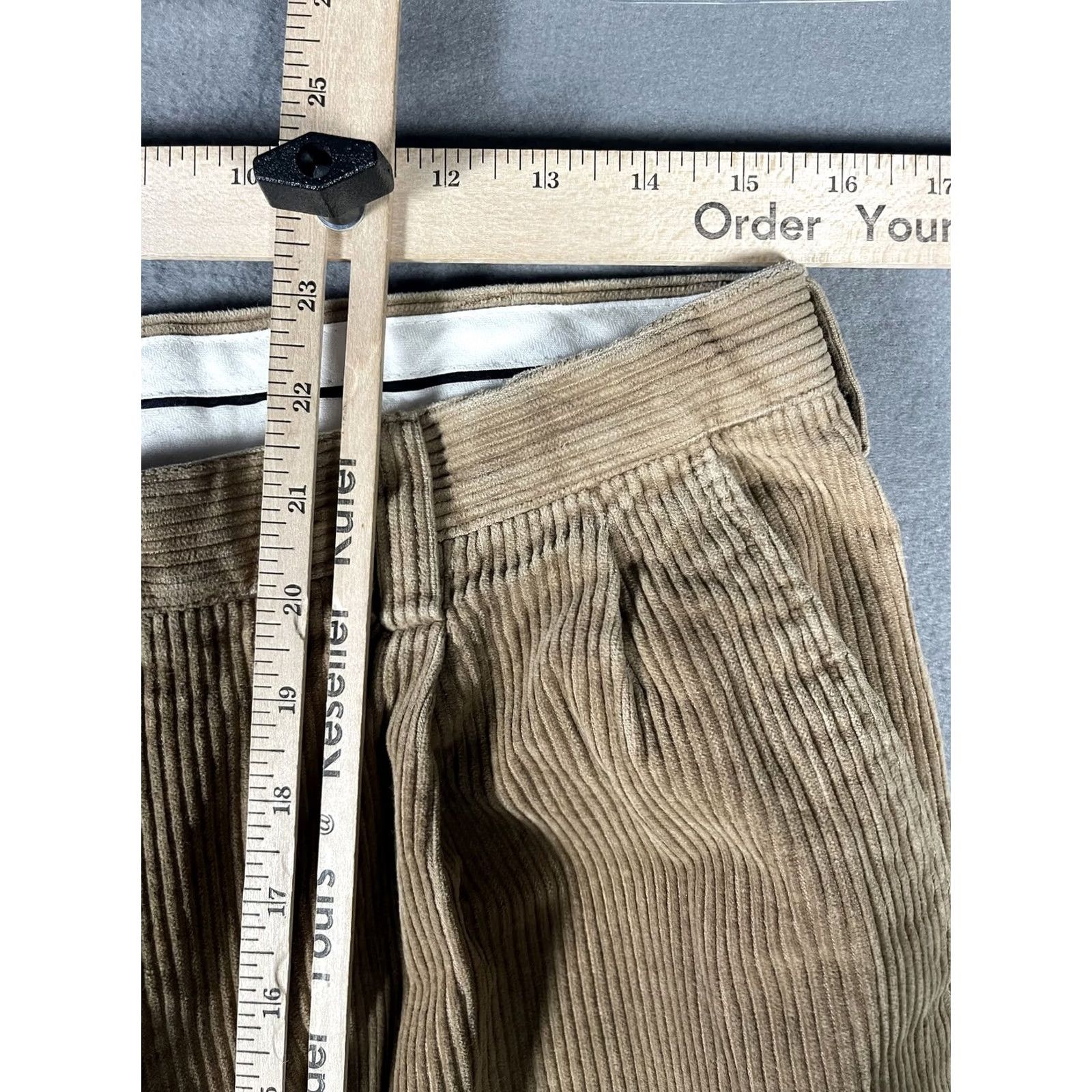 Croft & Barrow Croft & Barrow Pants Mens 33x32 Brown Corduroy Pleated Casual Classic Fit Size US 33 - 7 Thumbnail