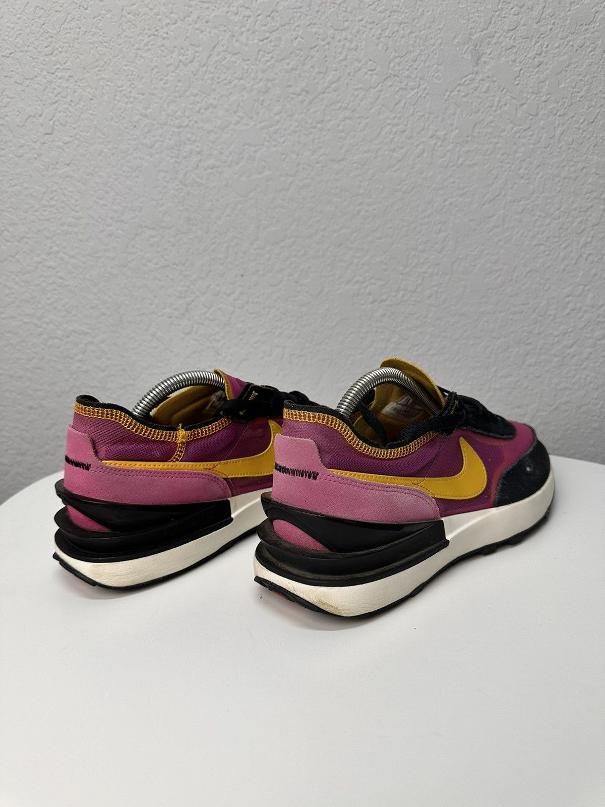 Nike Nike Waffle One Active Fuchsia Men’s Size 10.5 Gold Black Size US 10 / EU 43 - 6 Thumbnail