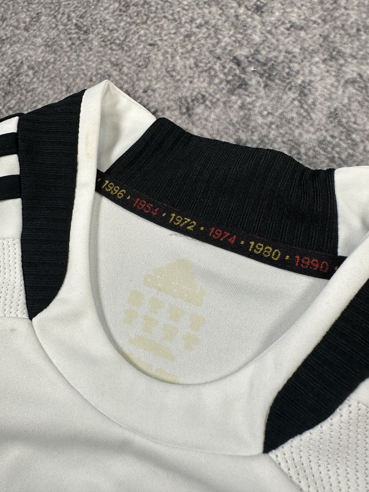 Adidas Vintage Adidas 20 Podolski Germany 08/09 Soccer Jersey S VTg Size US S / EU 44-46 / 1 - 5 Thumbnail