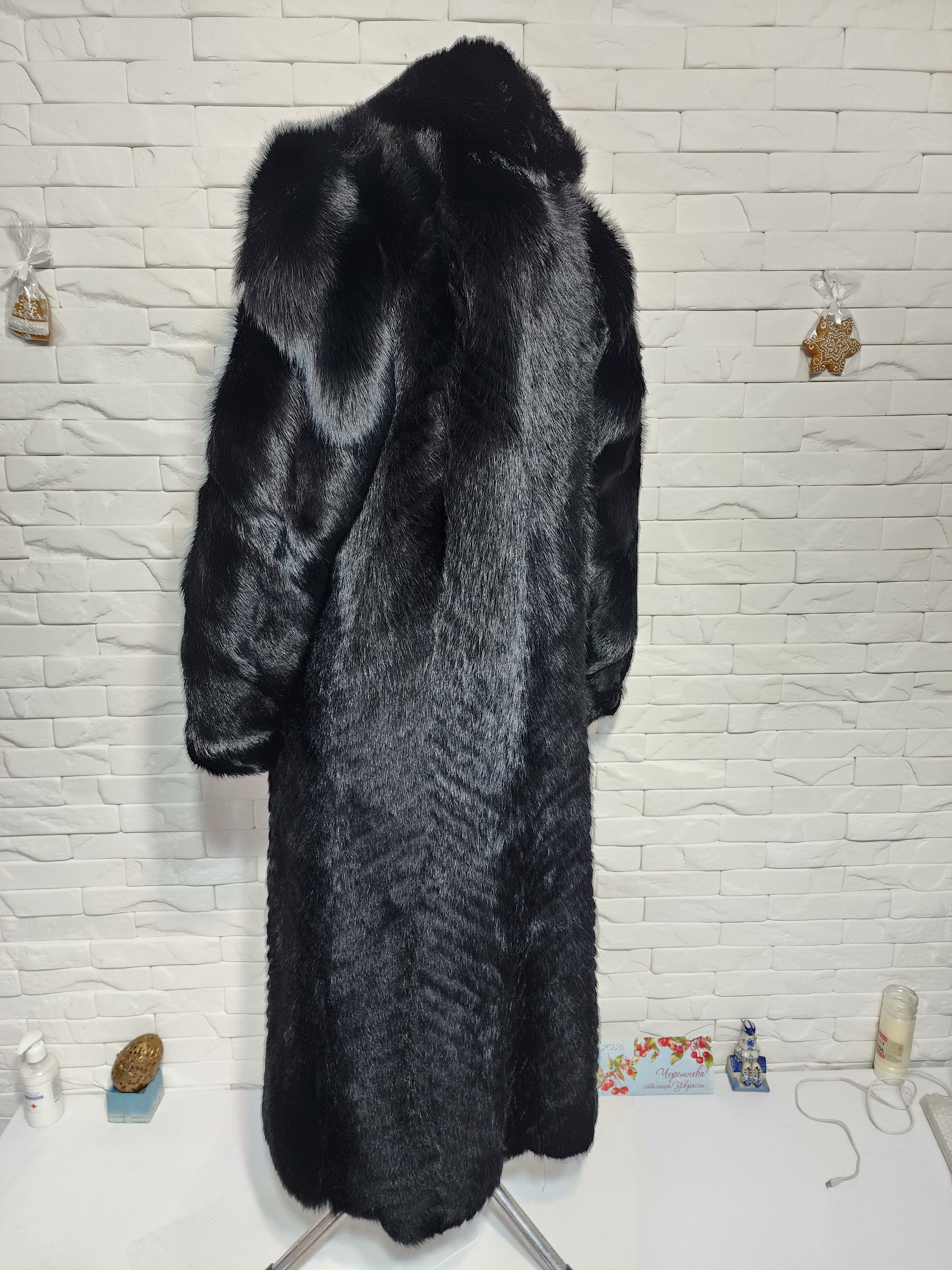 Furla Black Genuine Fur Coat: Women's Winter Coat Size M / US 6-8 / IT 42-44 - 5 Thumbnail