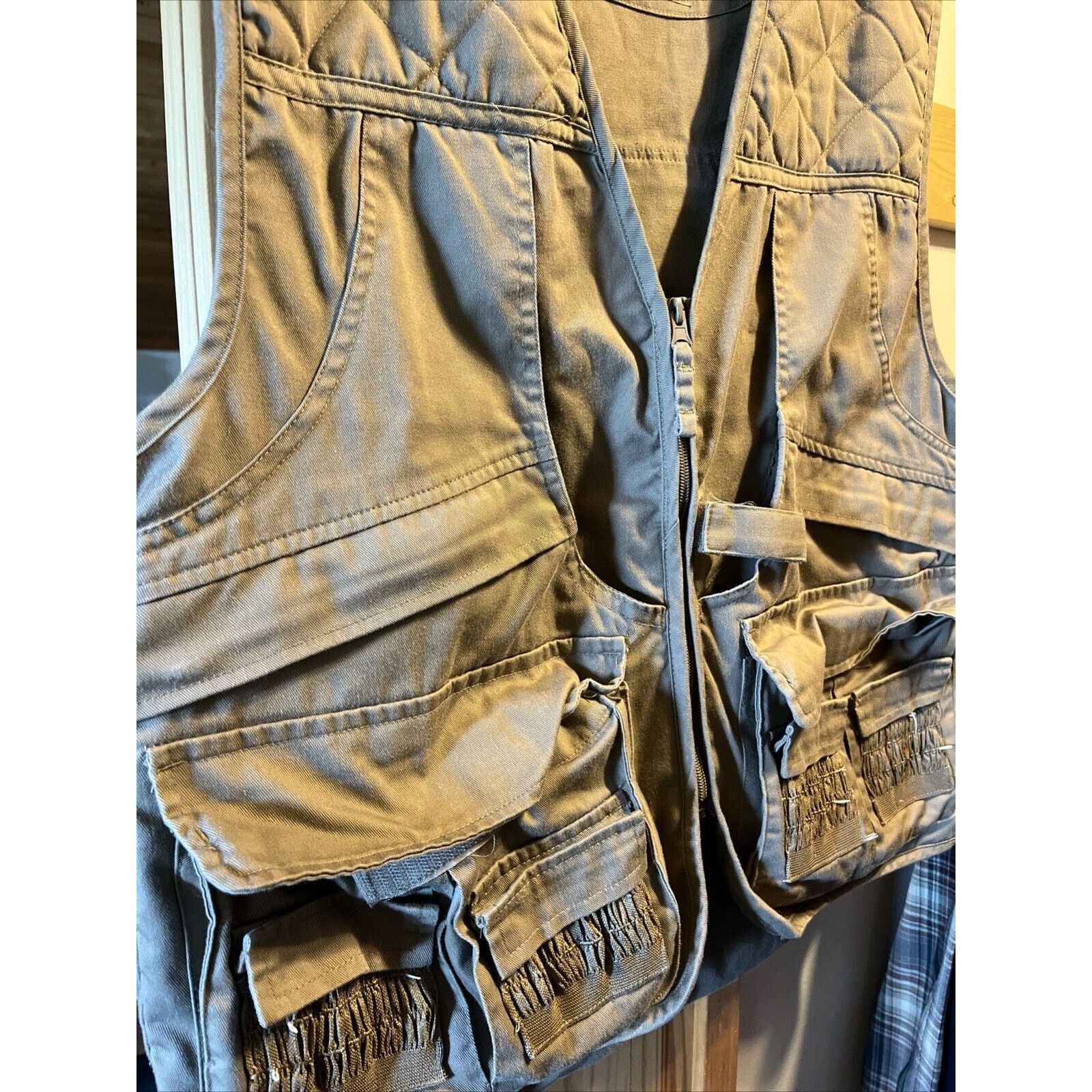Other Master Sportsman VTG Vest Men’s Large Gray Hunting Fishing Size US L / EU 52-54 / 3 - 7 Thumbnail