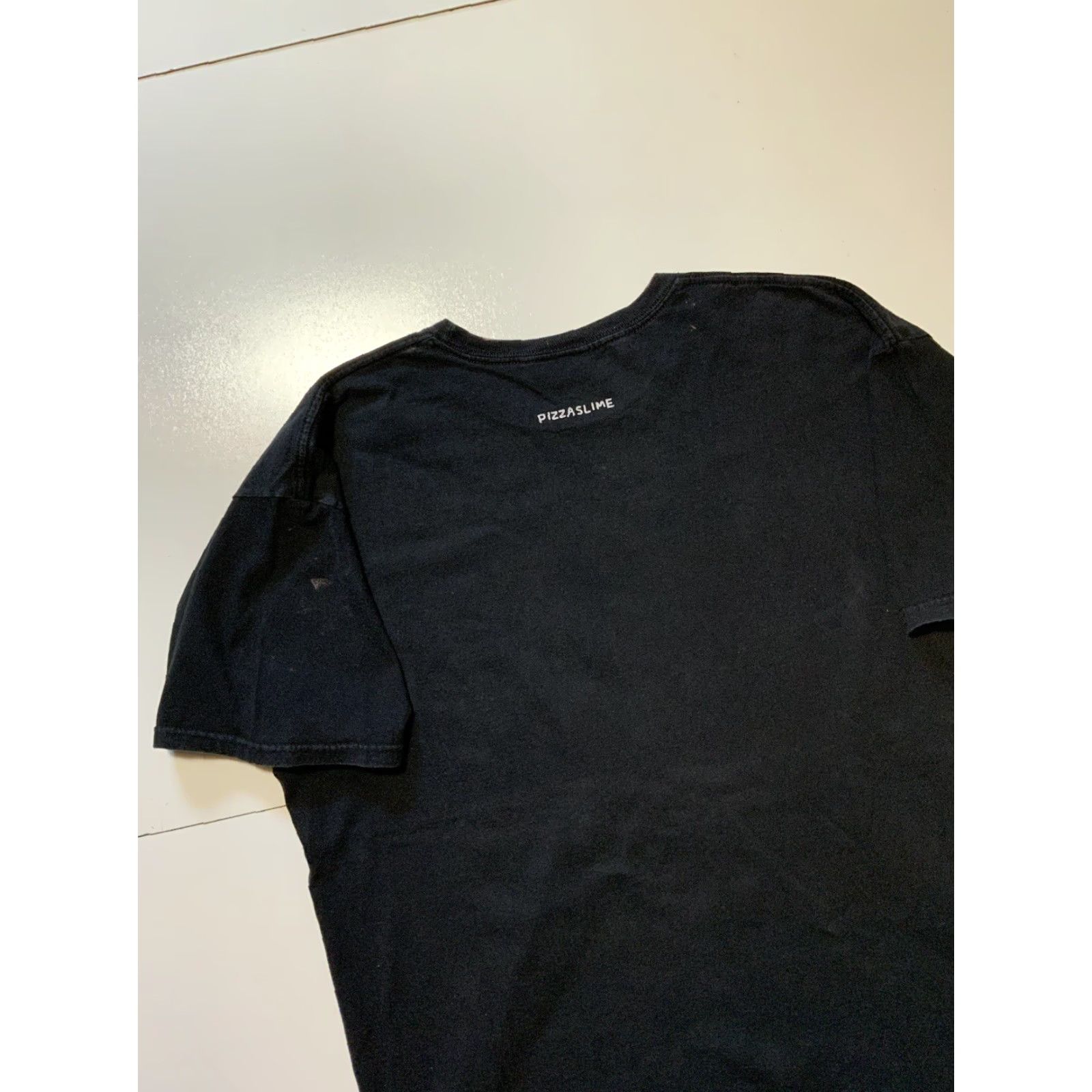 Vintage Sold Out!! Box Pizza Slime Empty Box Logo Black Graphic S/S Crew T-shirt XL Men Regular Black Logo 50 Inch Chest 25 Pit 31 Shoulder to Hem Size US XL / EU 56 / 4 - 5 Thumbnail