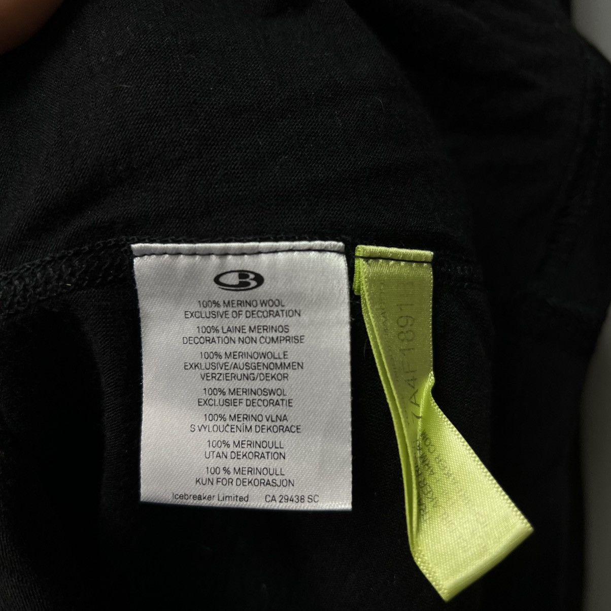 Icebreaker Icebreaker merino bodyfit 200 Long Sleeve sweater wool black Size S / US 4 / IT 40 - 8 Thumbnail